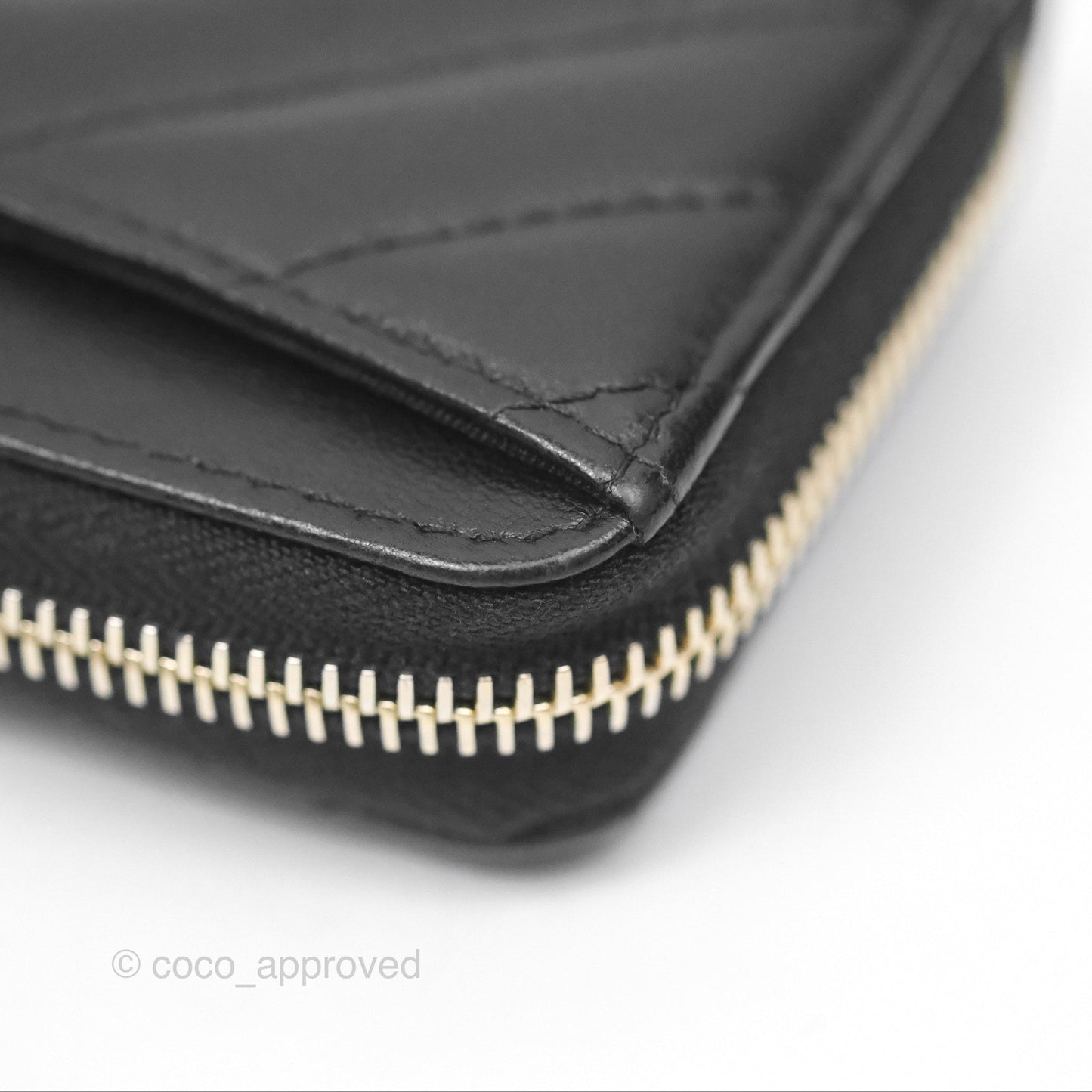 Chanel Chevron Zipped Coin Purse Black Lambskin Gold Hardware