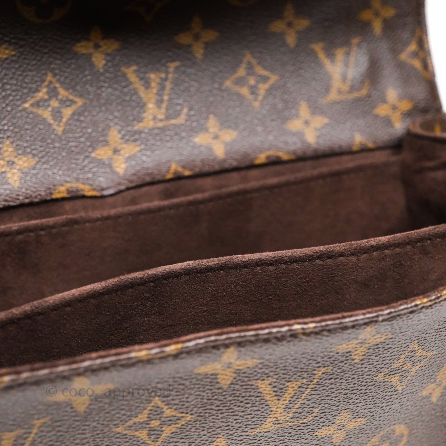 Louis Vuitton Pochette Metis Monogram Canvas