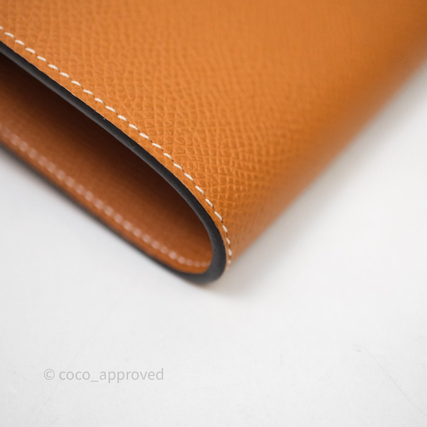 Hermès Kelly To Go Wallet Toffee 1H Epsom Gold Hardware
