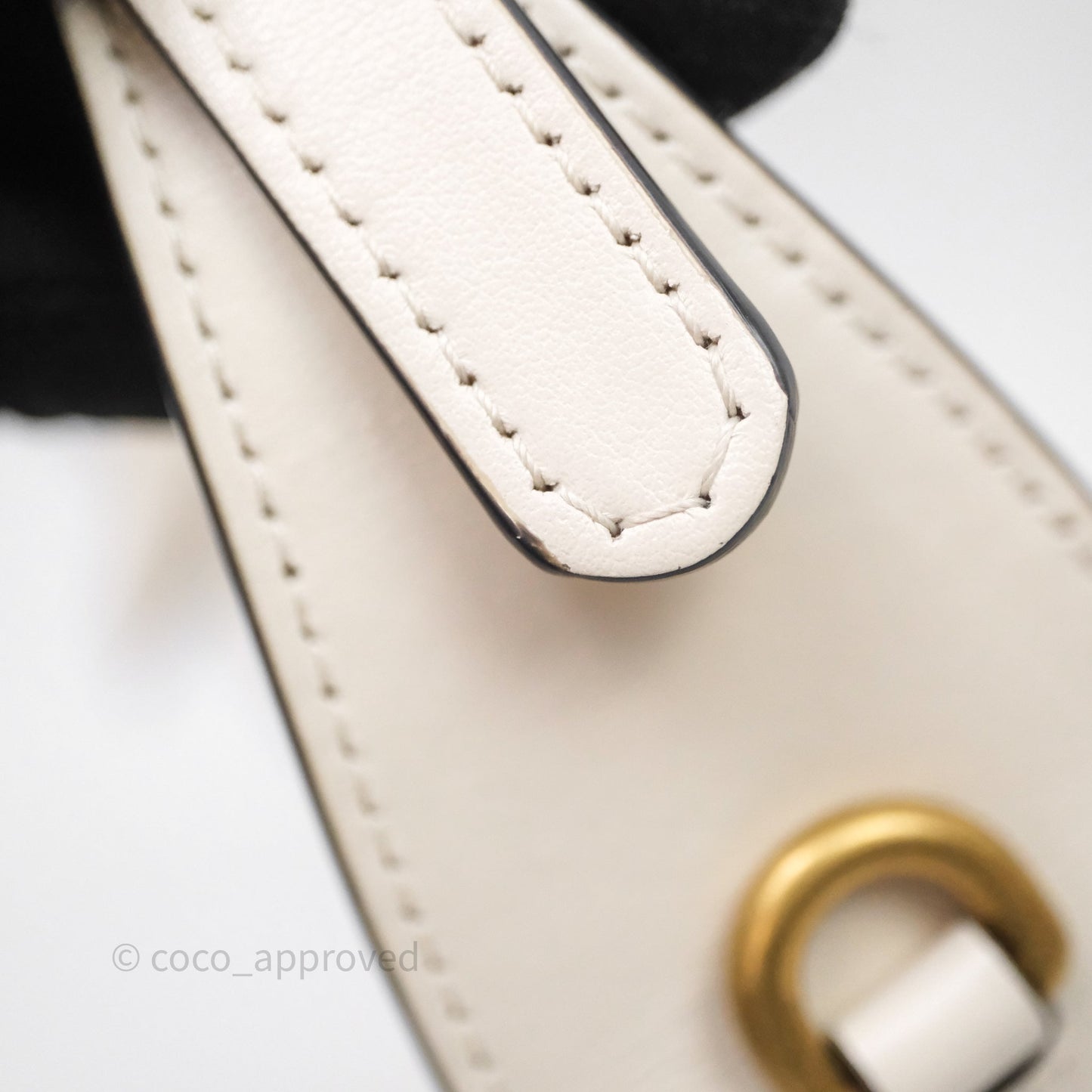 Gucci GG Marmont Half Moon-shaped Hobo Bag White
