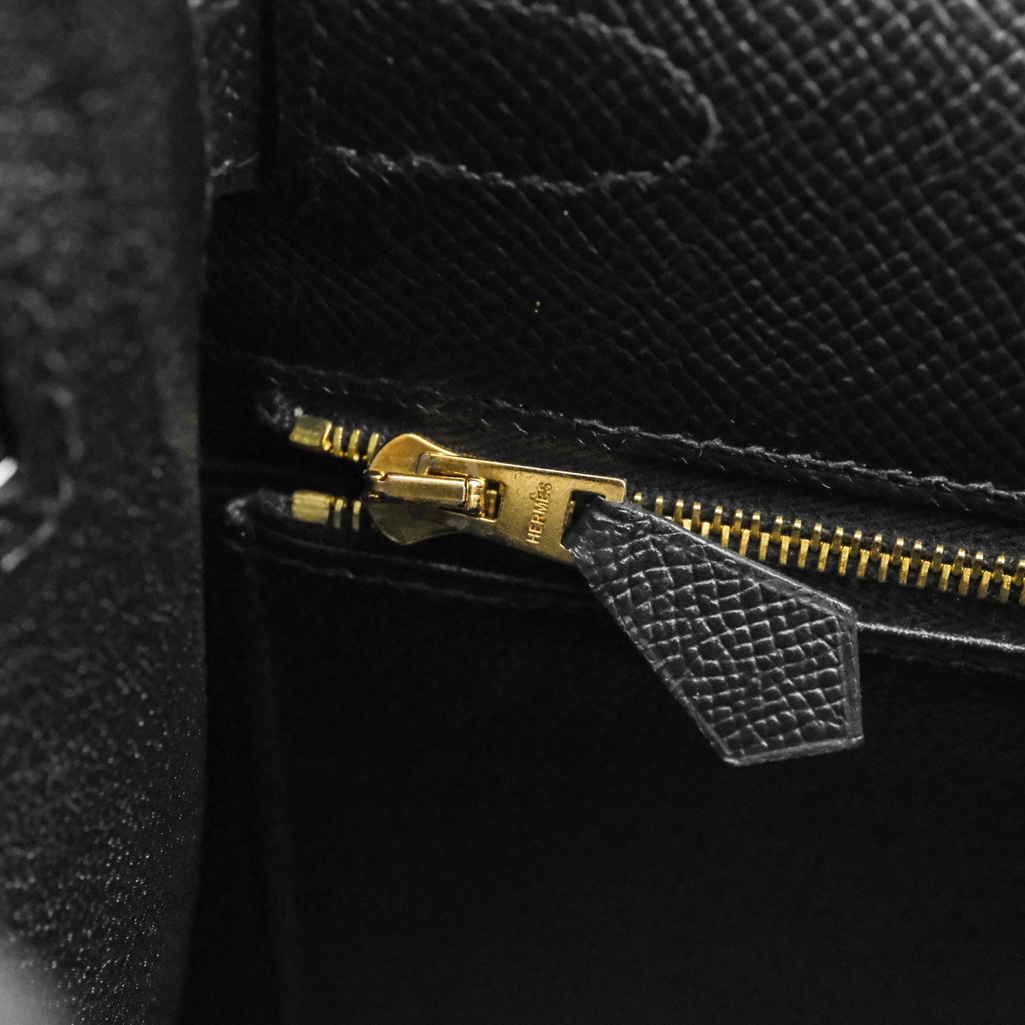Hermès Kelly 28 Sellier Black Noir 89 Epsom Gold Hardware