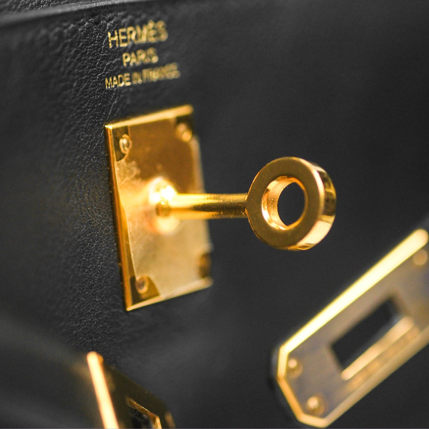 Hermès Retourne Kelly 25 Black Noir 89 Swift Gold Hardware