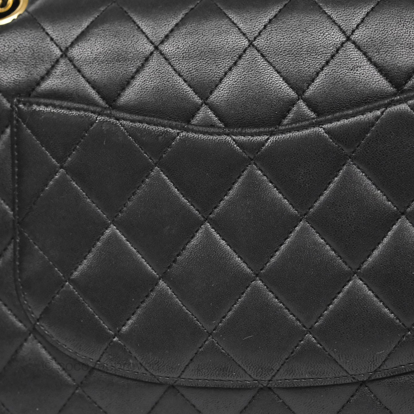 Chanel Classic M/L Medium Flap Quilted Black Lambskin Gold Hardware