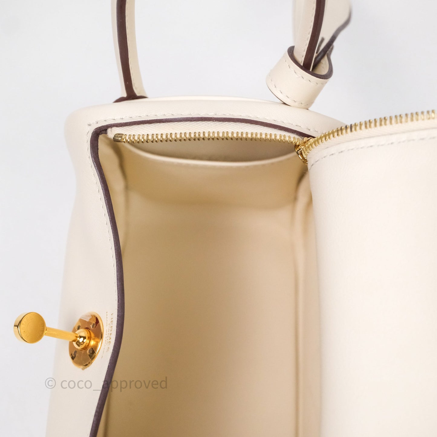 Hermès Mini Lindy 20 Nata I2 Swift Gold Hardware