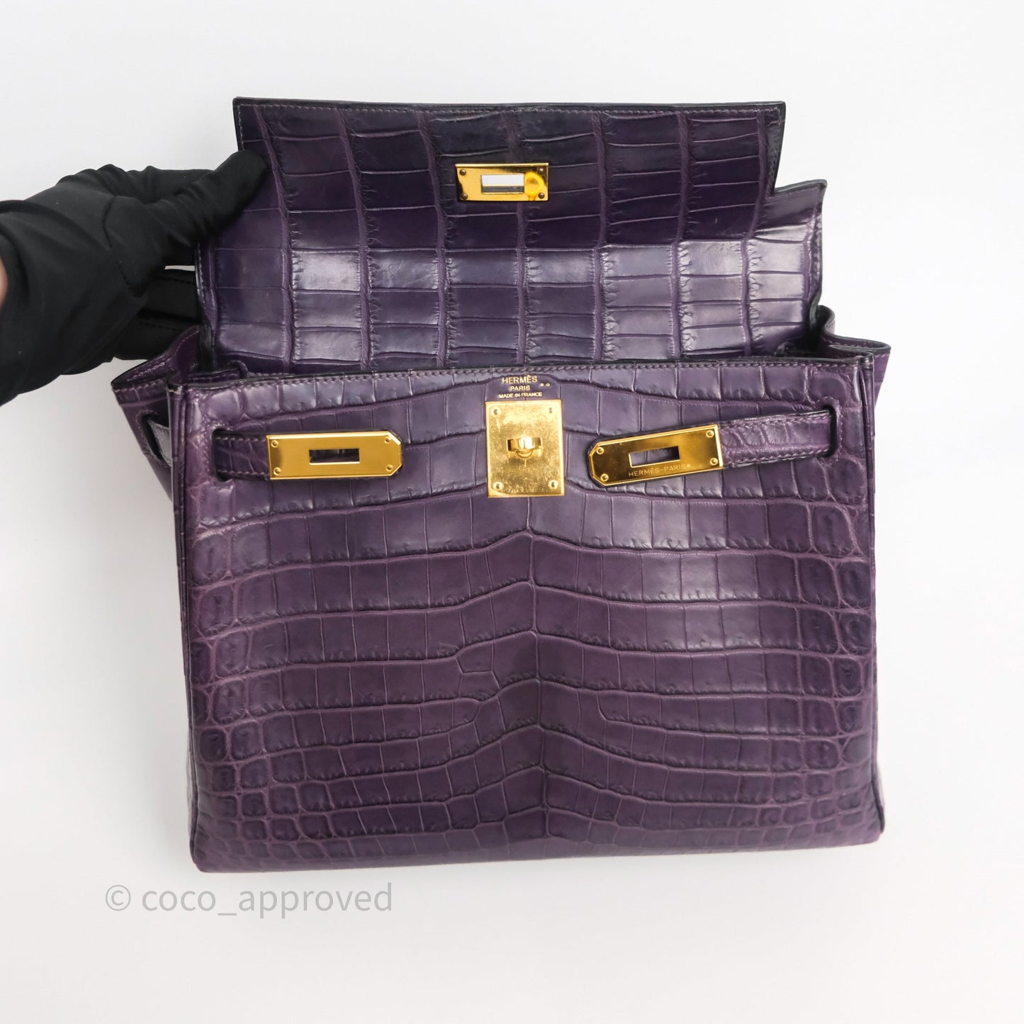 Hermès Kelly 28 Purple Crocodile Gold Hardware