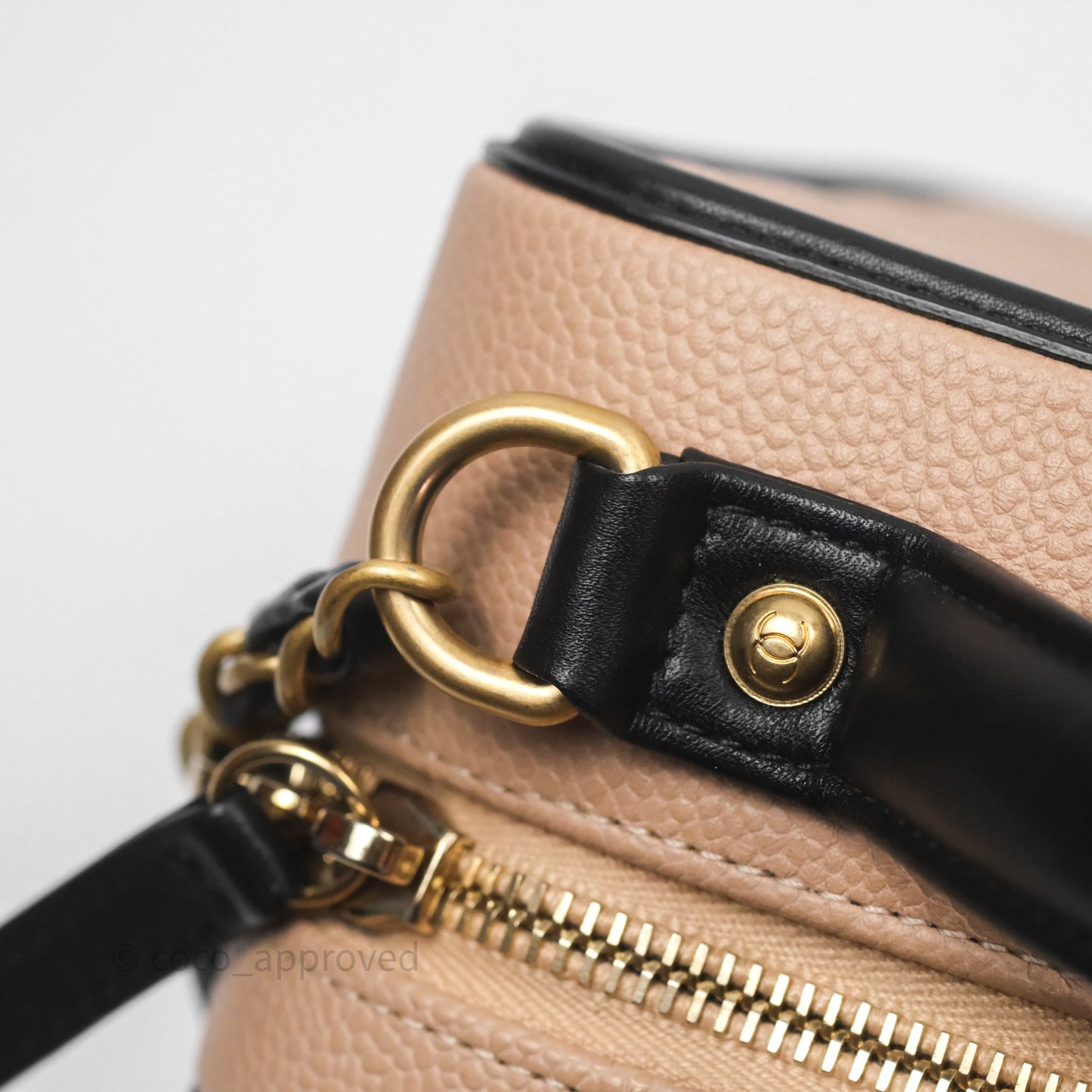 Chanel Quilted Medium CC Filigree Vanity Case Beige Caviar Gold Hardware