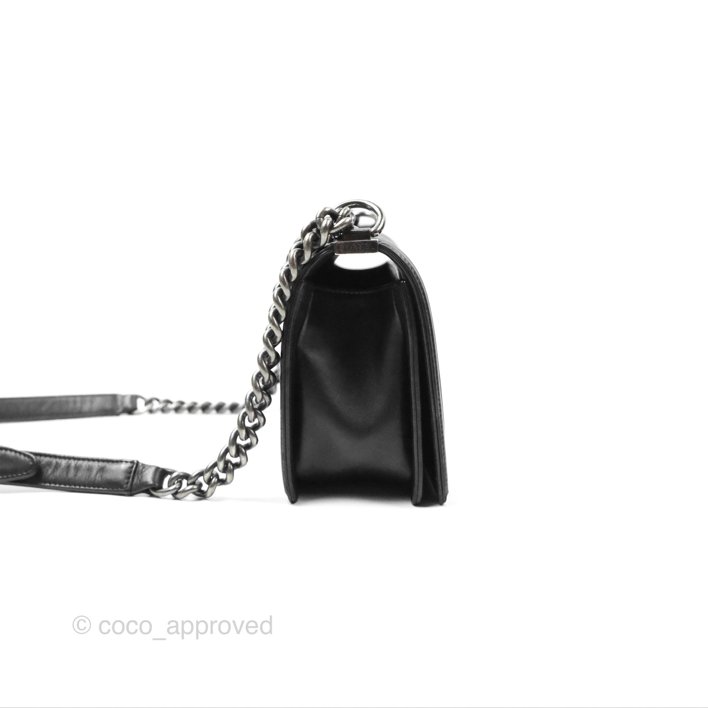 Chanel Quilted Medium Boy Black Calfskin Ruthenium Hardware