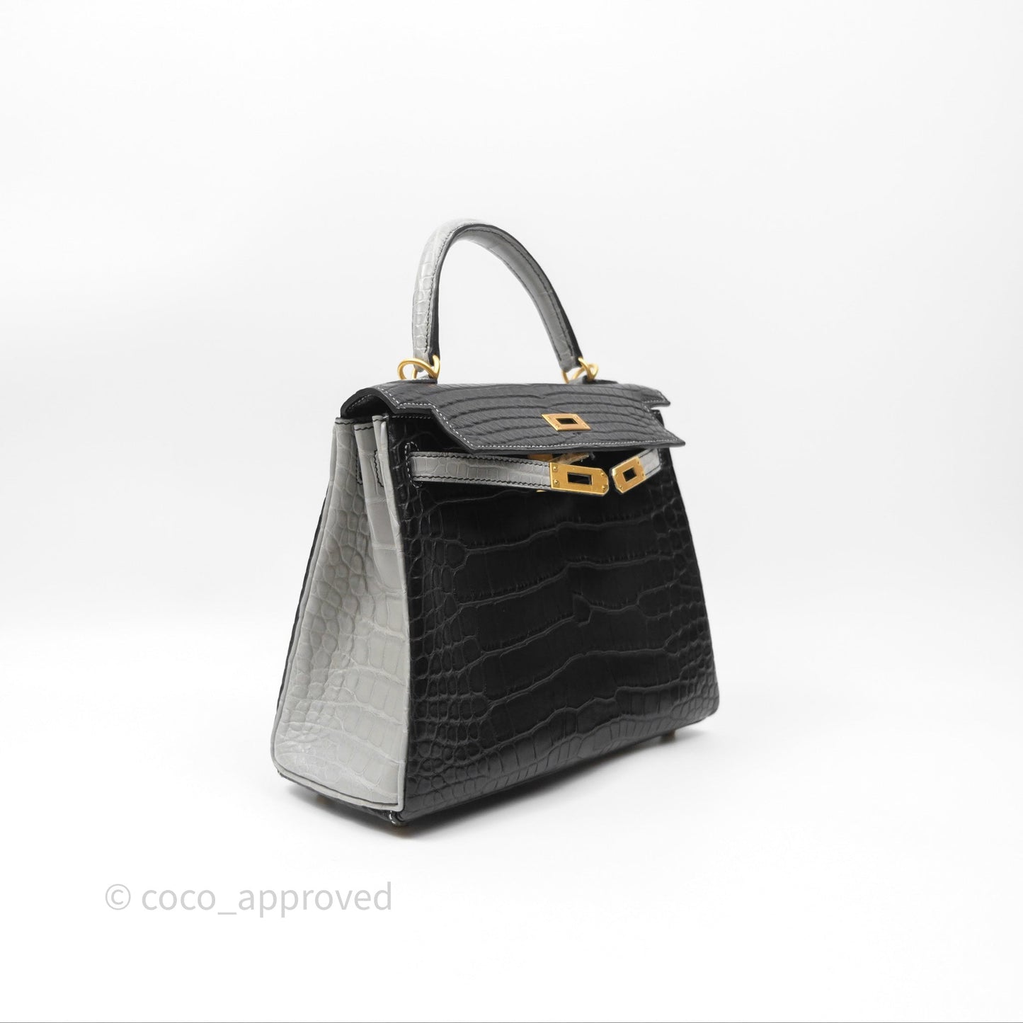 Hermès Retourne Kelly 25 Alligator Perso Noir 89 / Gris Mouette 4Z Brushed Gold Hardware