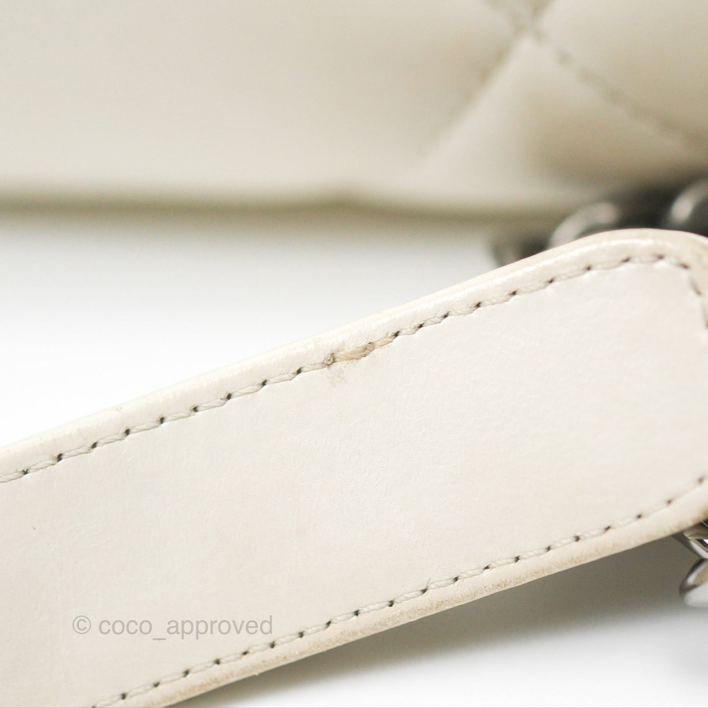 Chanel 19 Small Ivory White Lambskin Mixed Hardware