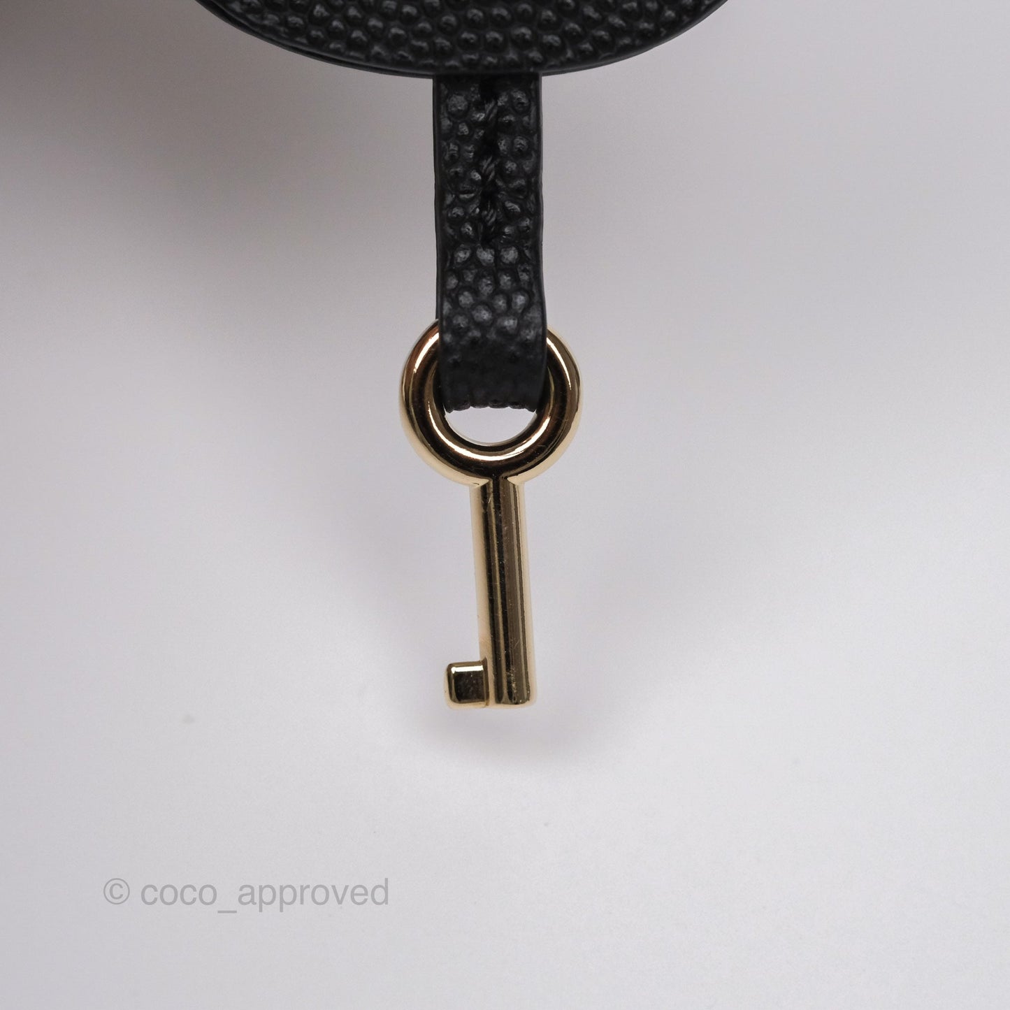Chanel Quilted Small CC Filigree Vanity Case Black Beige Caviar Gold Hardware