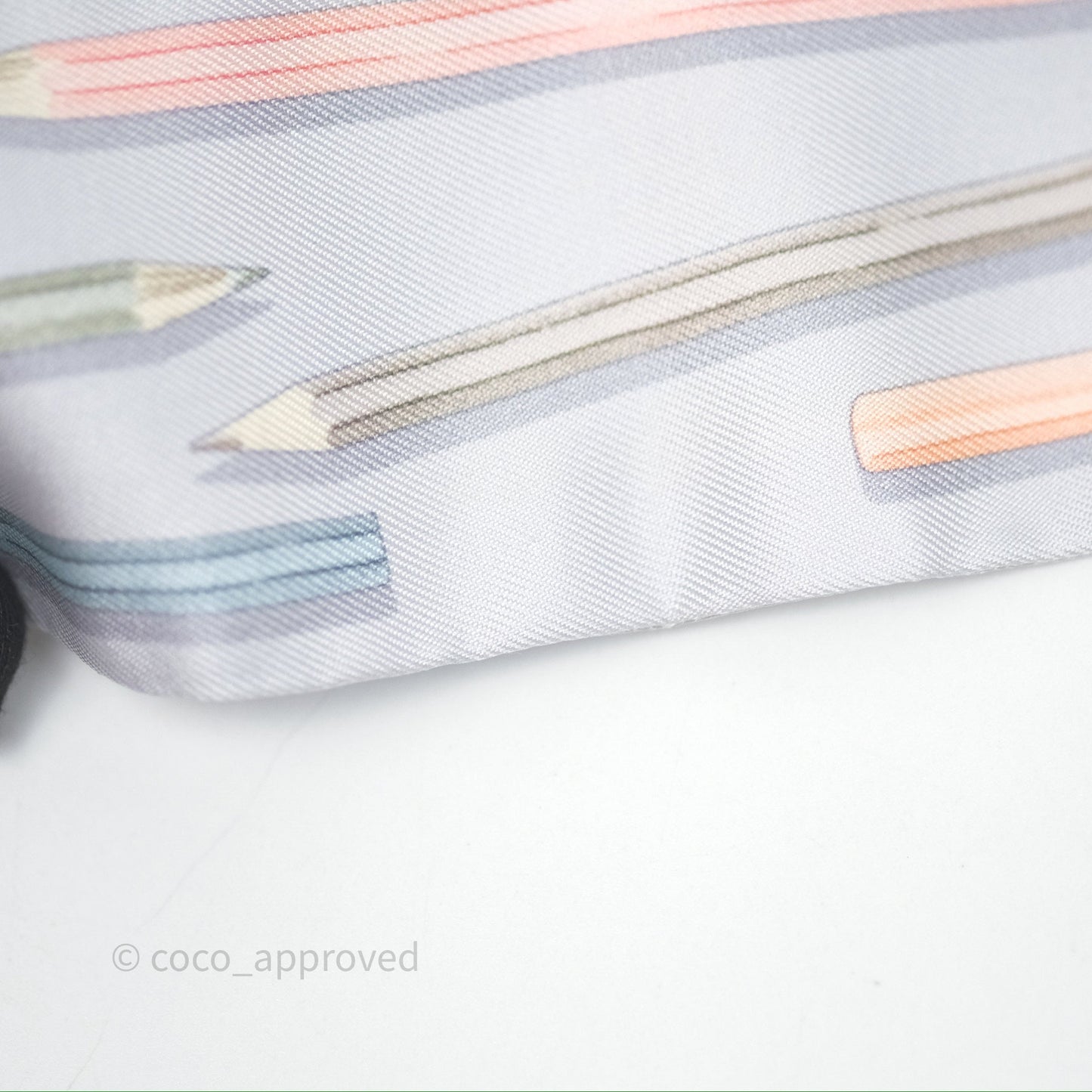 Hermès A Vos Crayons et Carre Libre Silk Twilly