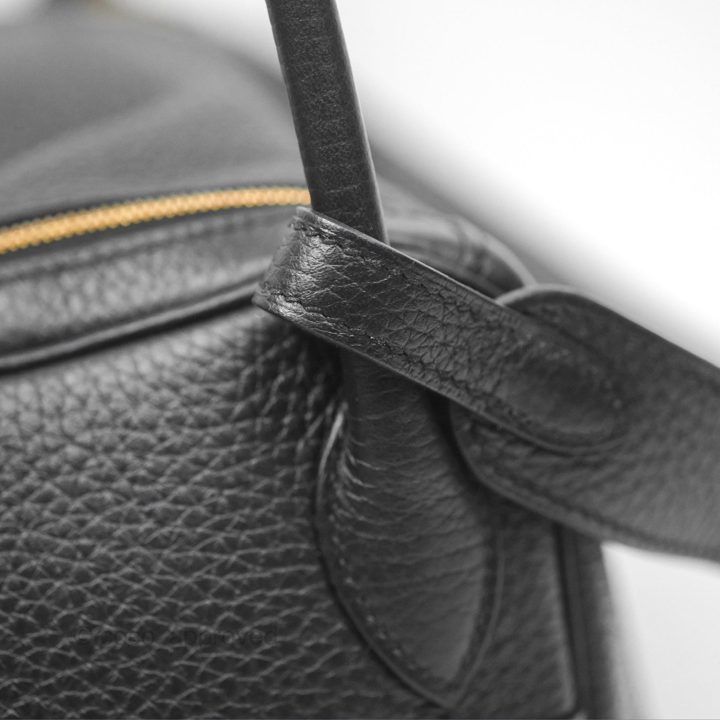Hermès Lindy 26 Black Noir 89 Clemence Gold Hardware