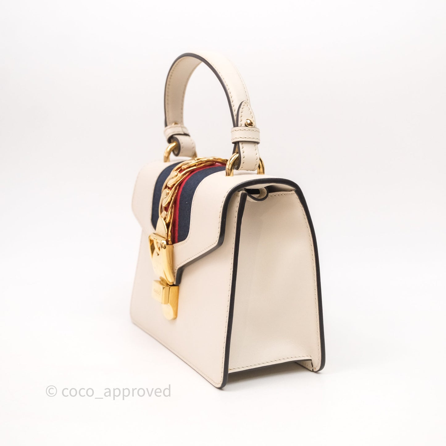 Gucci Mini Sylvie Top Handle White Calfskin Shoulder Bag⁣ ⁣⁣⁣⁣⁣⁣⁣⁣⁣⁣⁣⁣⁣⁣⁣⁣With Strap