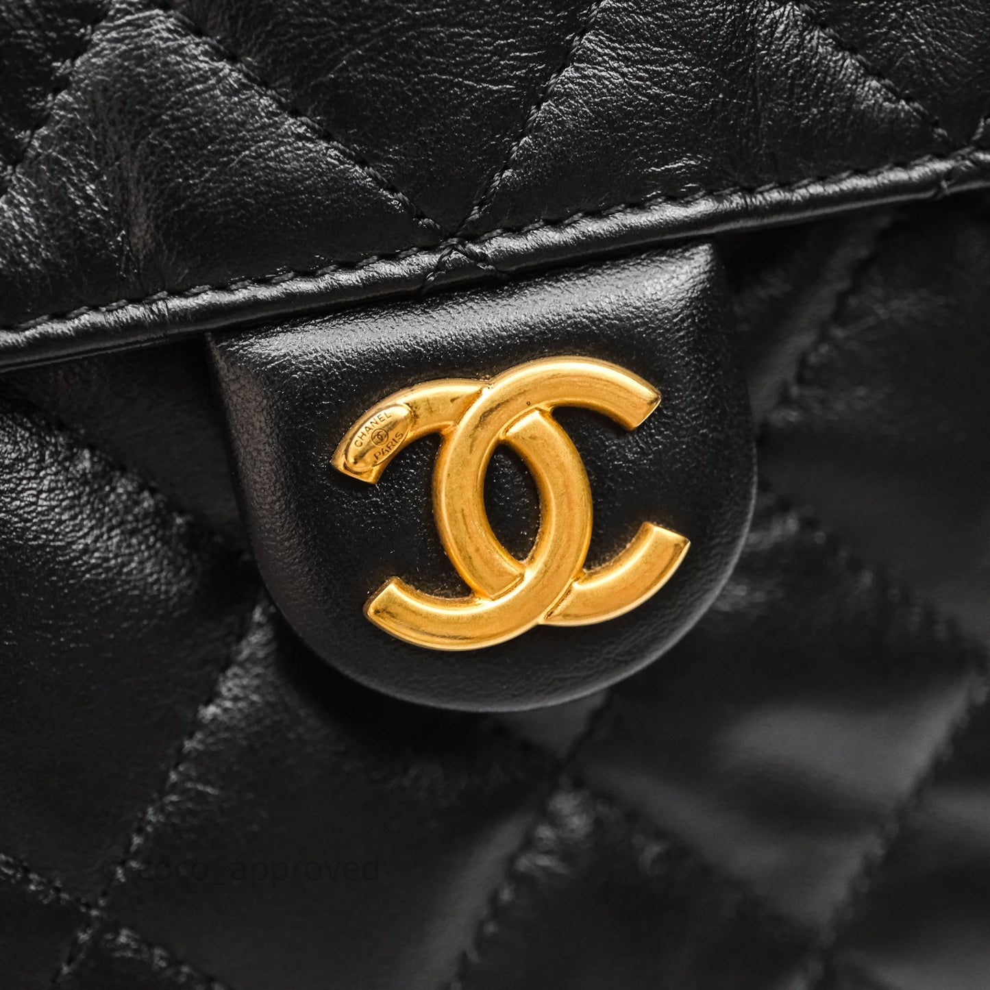 Chanel 25 Medium Black Crumpled Calfskin Aged Gold Hardware