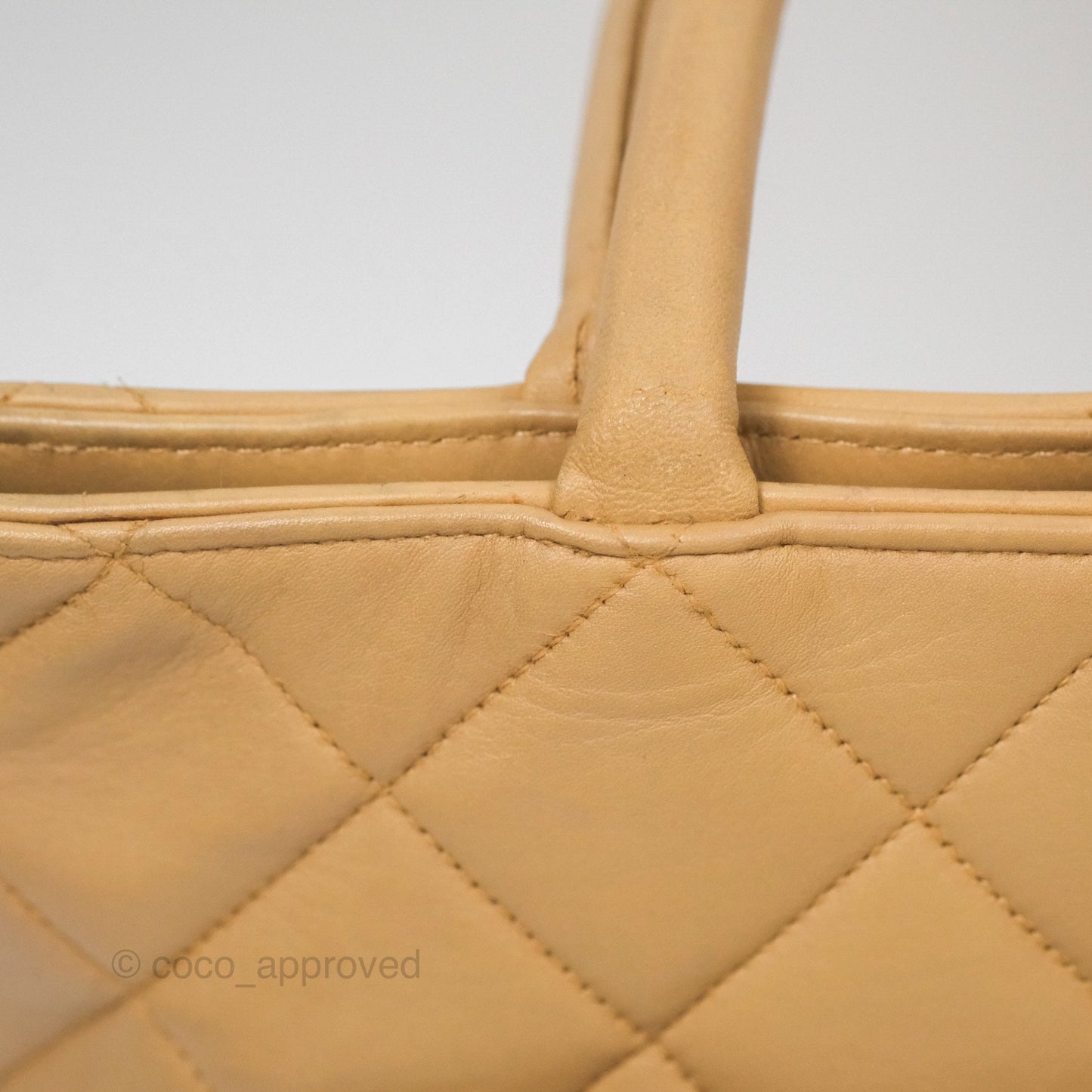 Chanel Vintage Medallion CC Beige Lambskin Tote Bag Gold Hardware