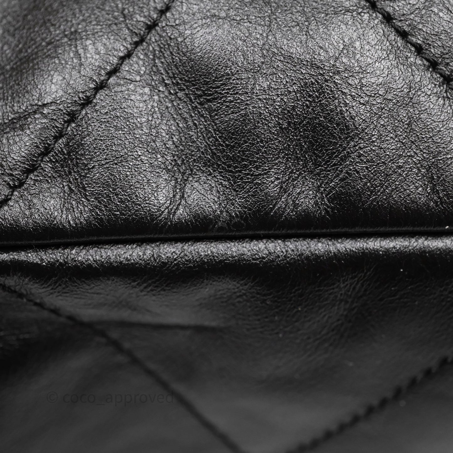 Chanel 22 Bag Medium Black Crumpled Calfskin Aged Gold Hardware