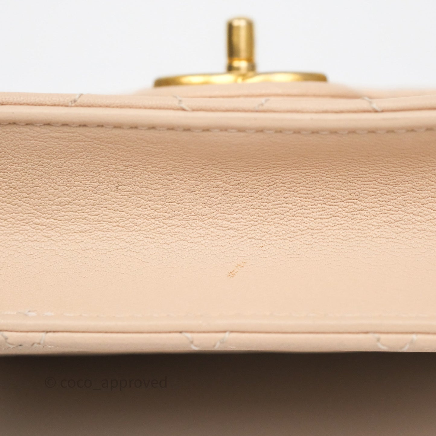 Chanel Chic Pearls Flap Quilted Beige Pink Goatskin Aged Gold Hardware