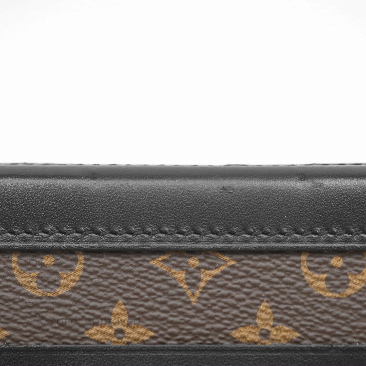 Louis Vuitton Monogram Petite Malle