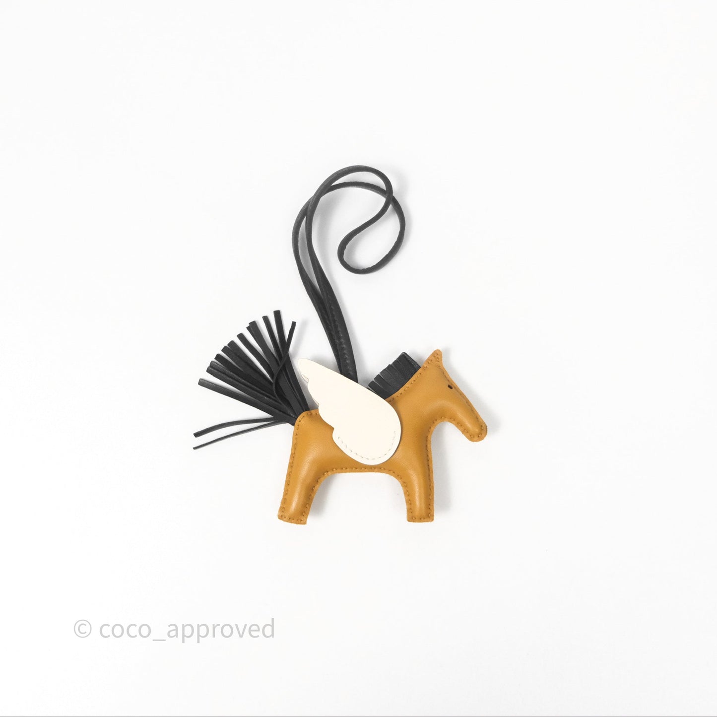 Hermès Mini Lindy 20 Biscuit 4B Clemence Gold Hardware With Rodeo