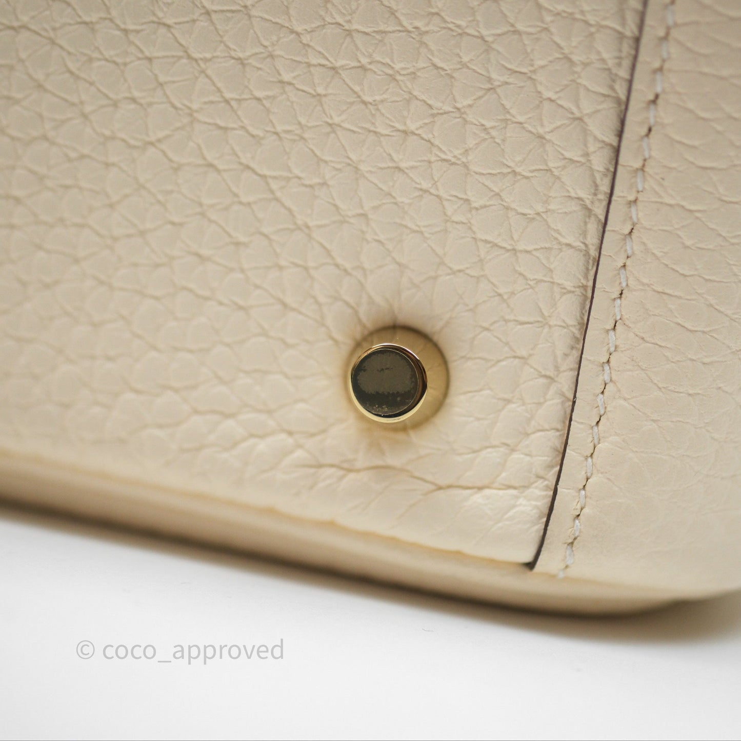 Hermès Mini Lindy 20 Nata I2 Clemence Gold Hardware