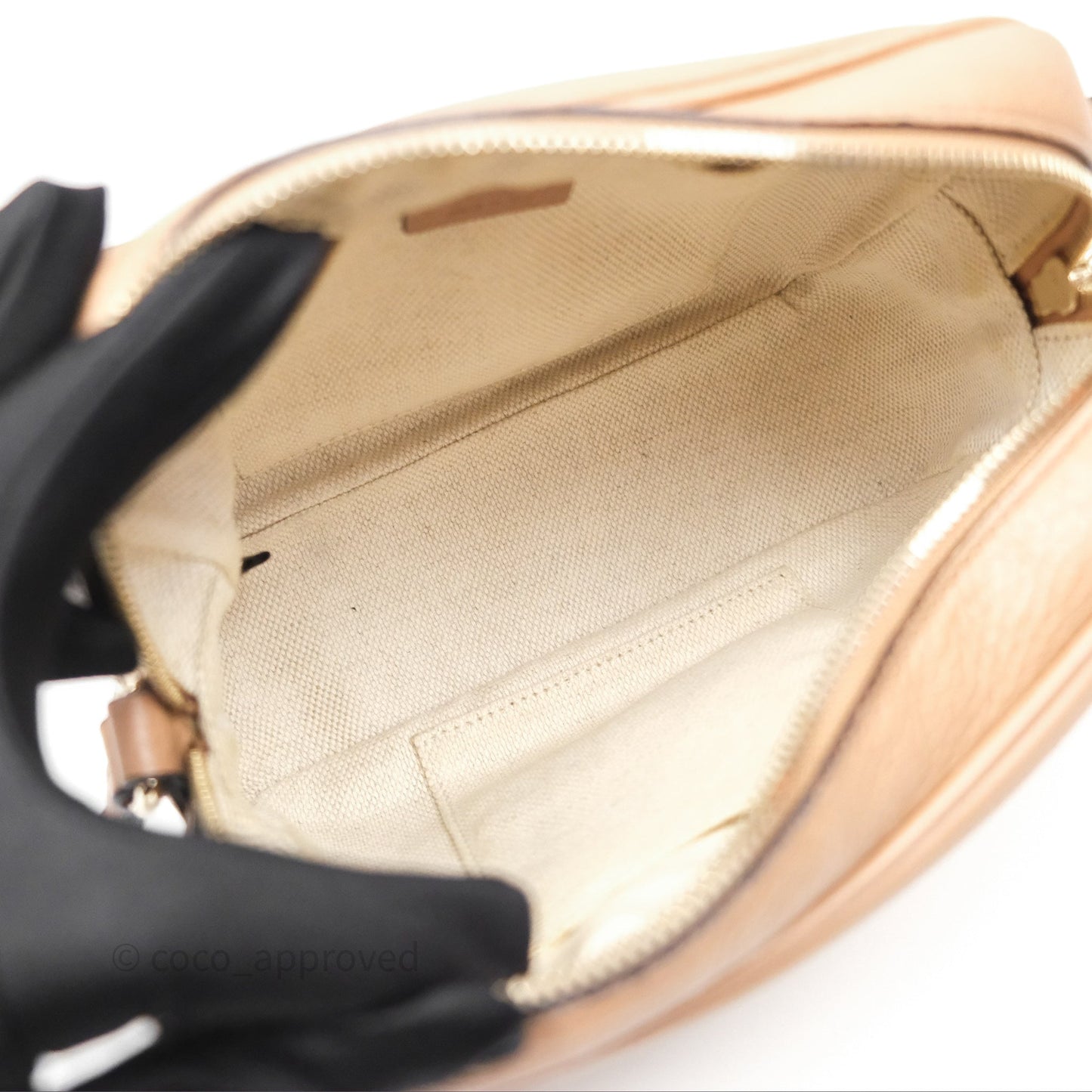 Gucci Small Soho Disco Bag Calfskin Beige