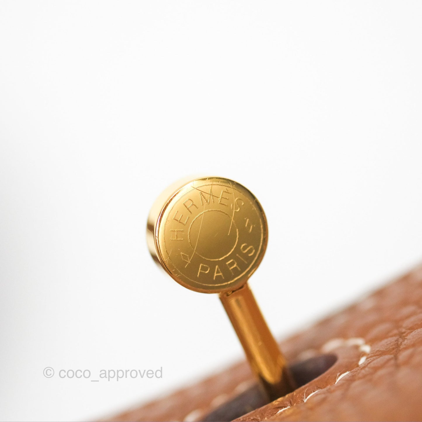 Hermès Mini Lindy 20 Gold Clemence Gold Hardware