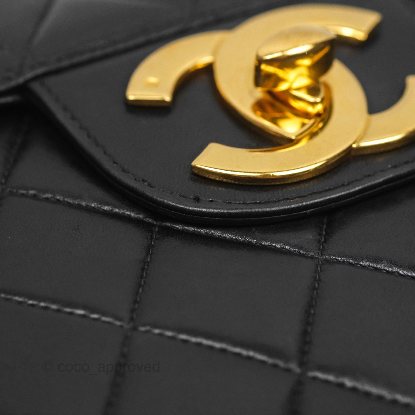 Chanel Vintage Jumbo Single Flap Black Lambskin 24K Gold Hardware