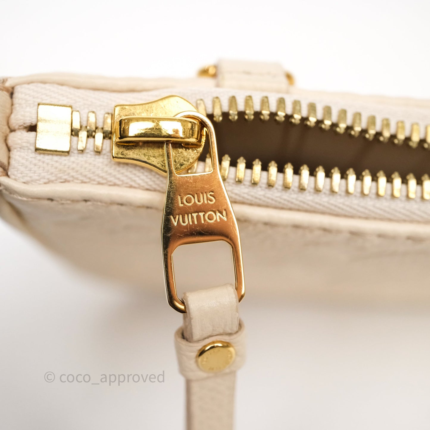 Louis Vuitton Easy Pouch On Strap Crème Monogram Empreinte Leather
