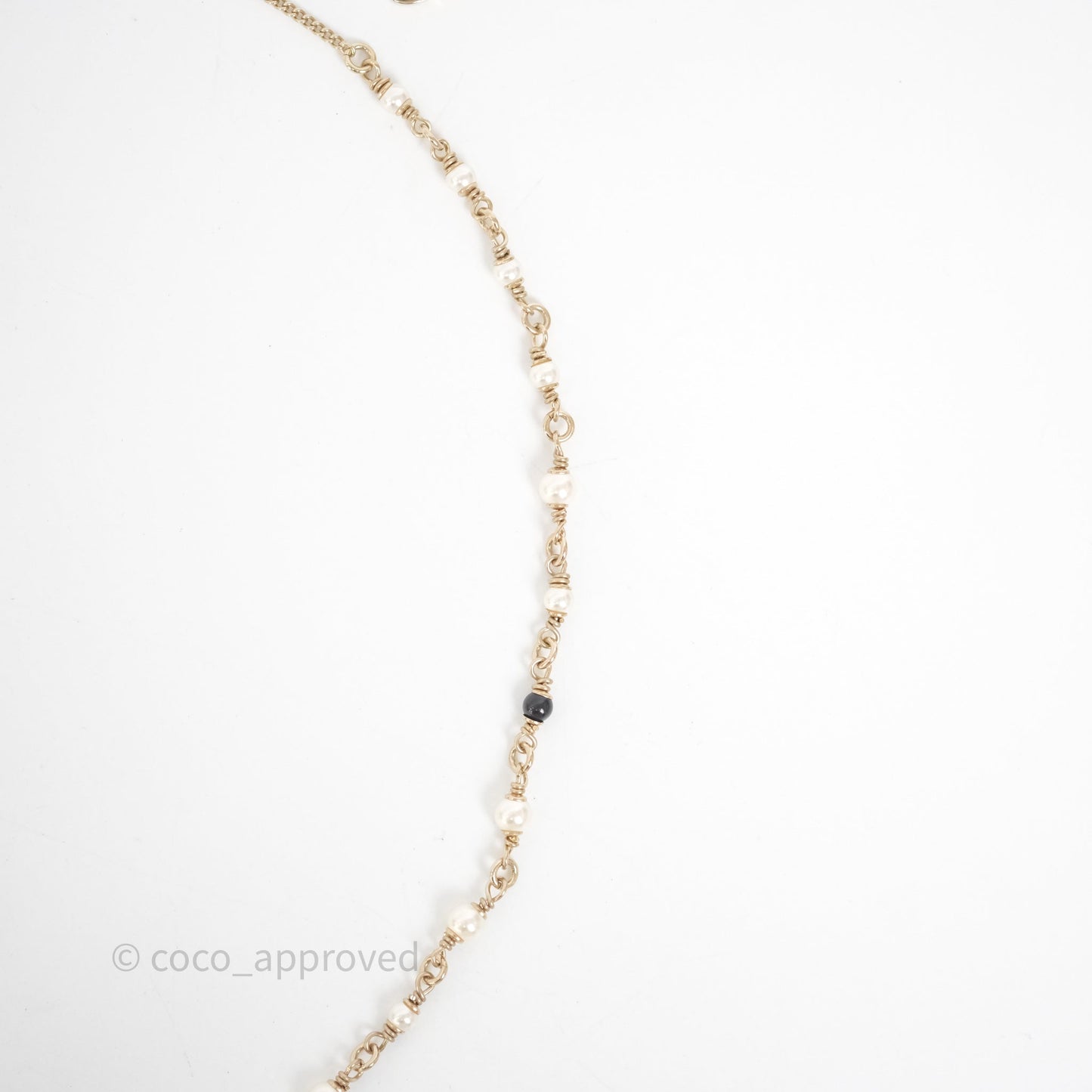 Chanel Crystal CC Pearl Deer Necklace Gold Tone 26C