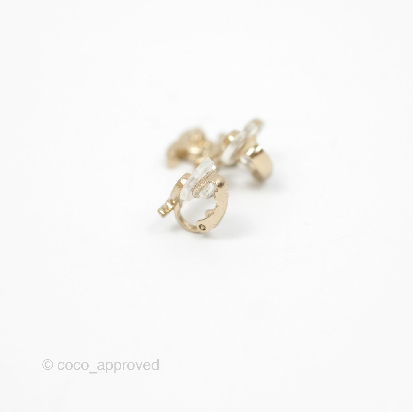 Chanel Logo CC Turnlock Ear Clips Gold Tone 21P