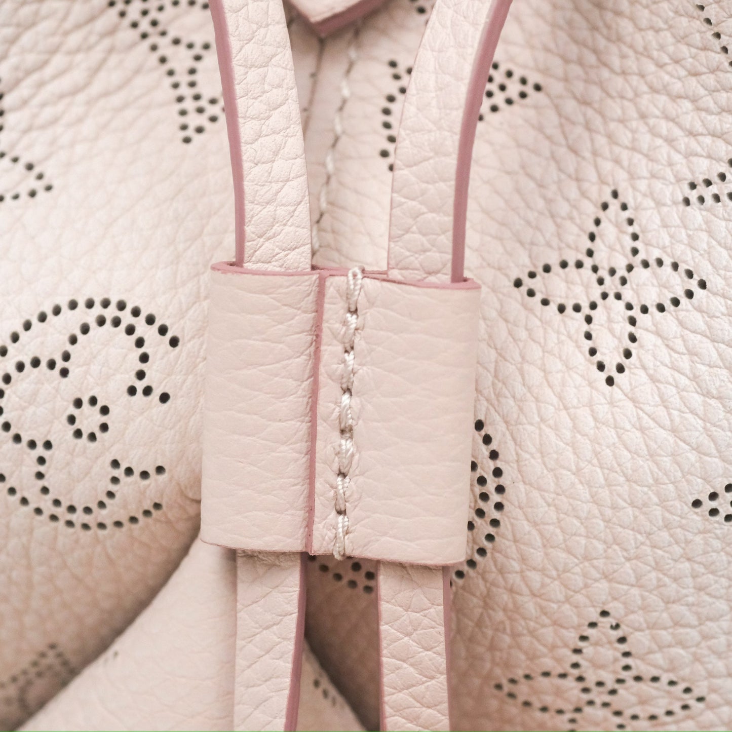 Louis Vuitton Bella Lilas Mahina Calfskin
