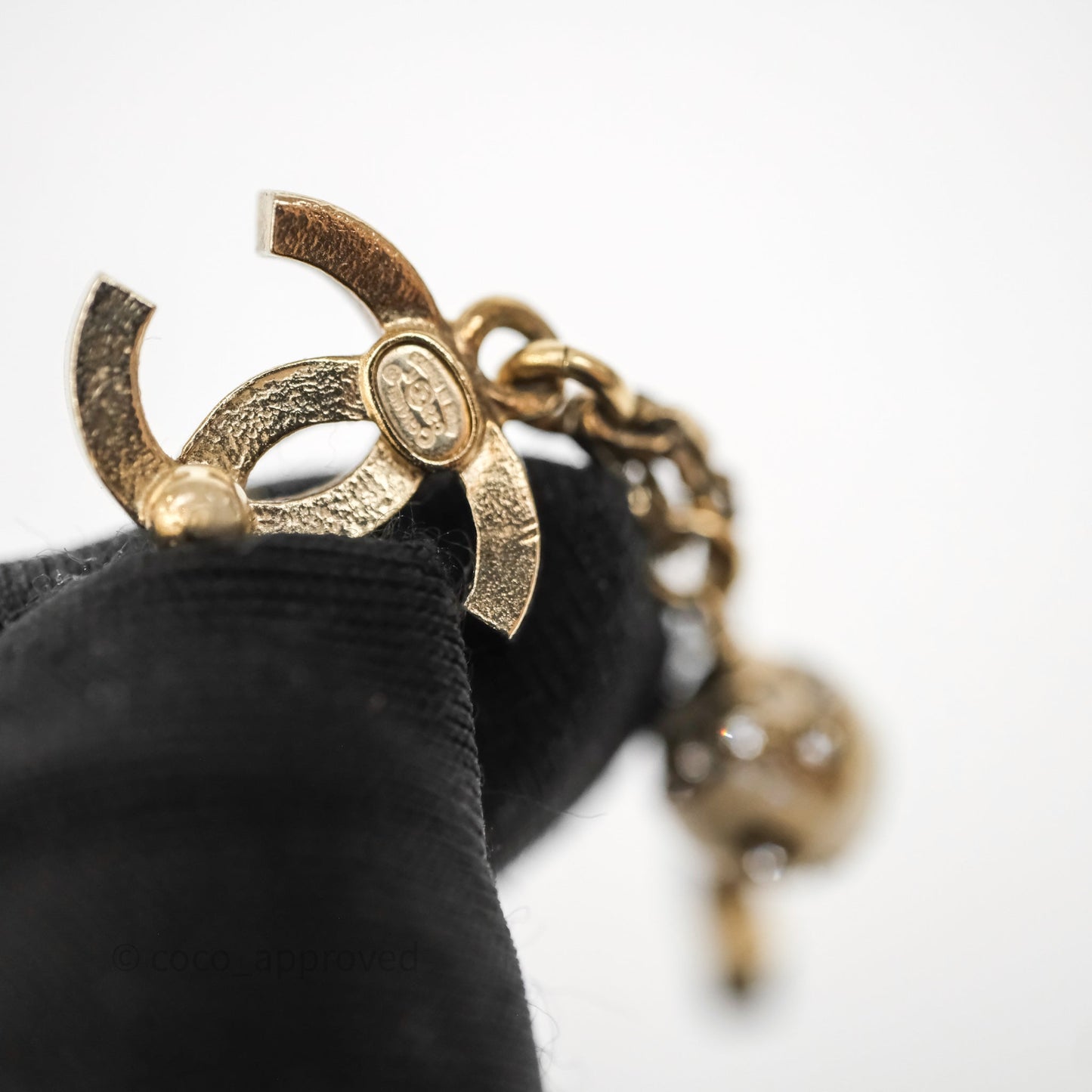 Chanel Crystal Star CC Drop Earrings Gold Tone 23K