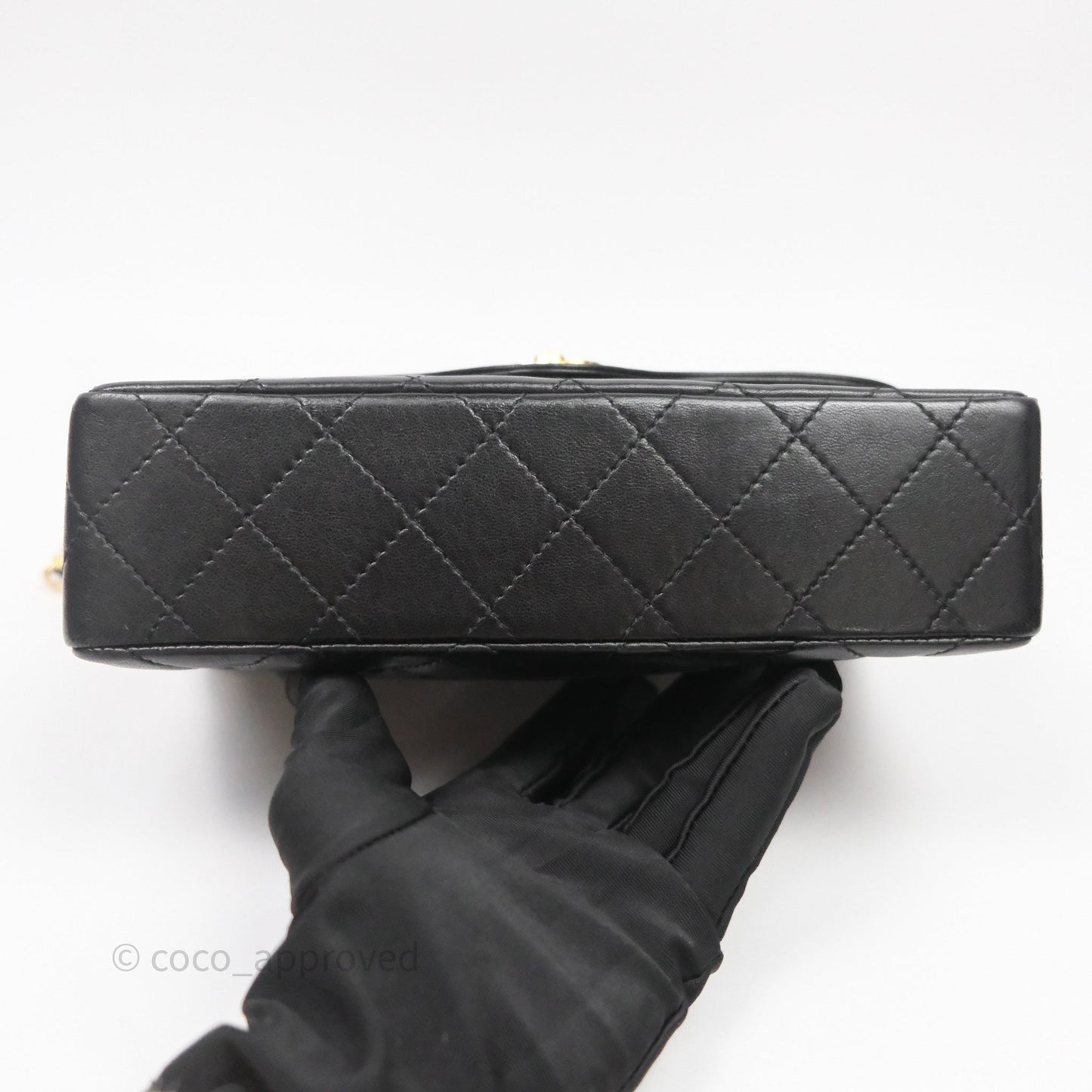 Chanel Quilted Vintage Flap Bag Lambskin Black 24K Gold Hardware
