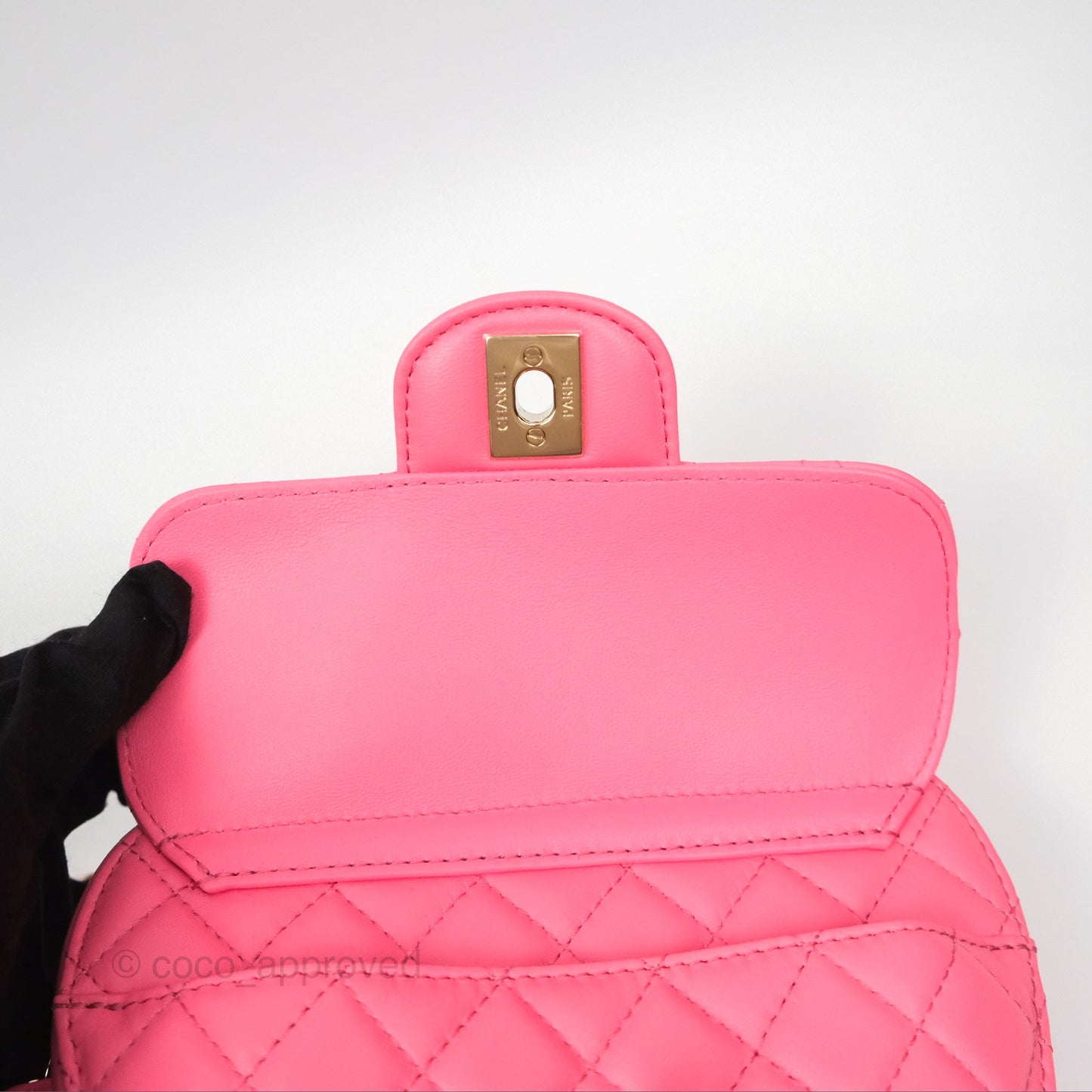 Chanel Large Heart Bag Pink Lambskin Gold Hardware 22S