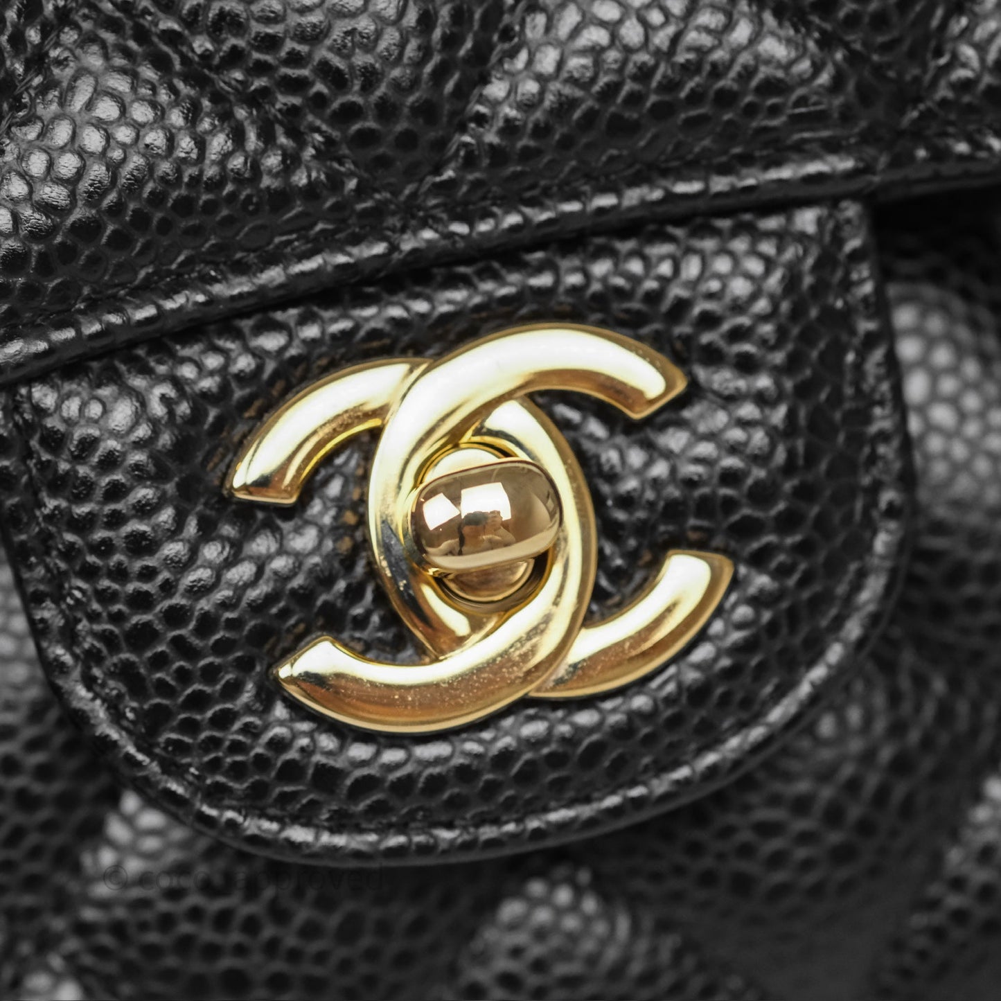 Chanel M/L Medium Classic Flap Quilted Black Caviar Gold Hardware