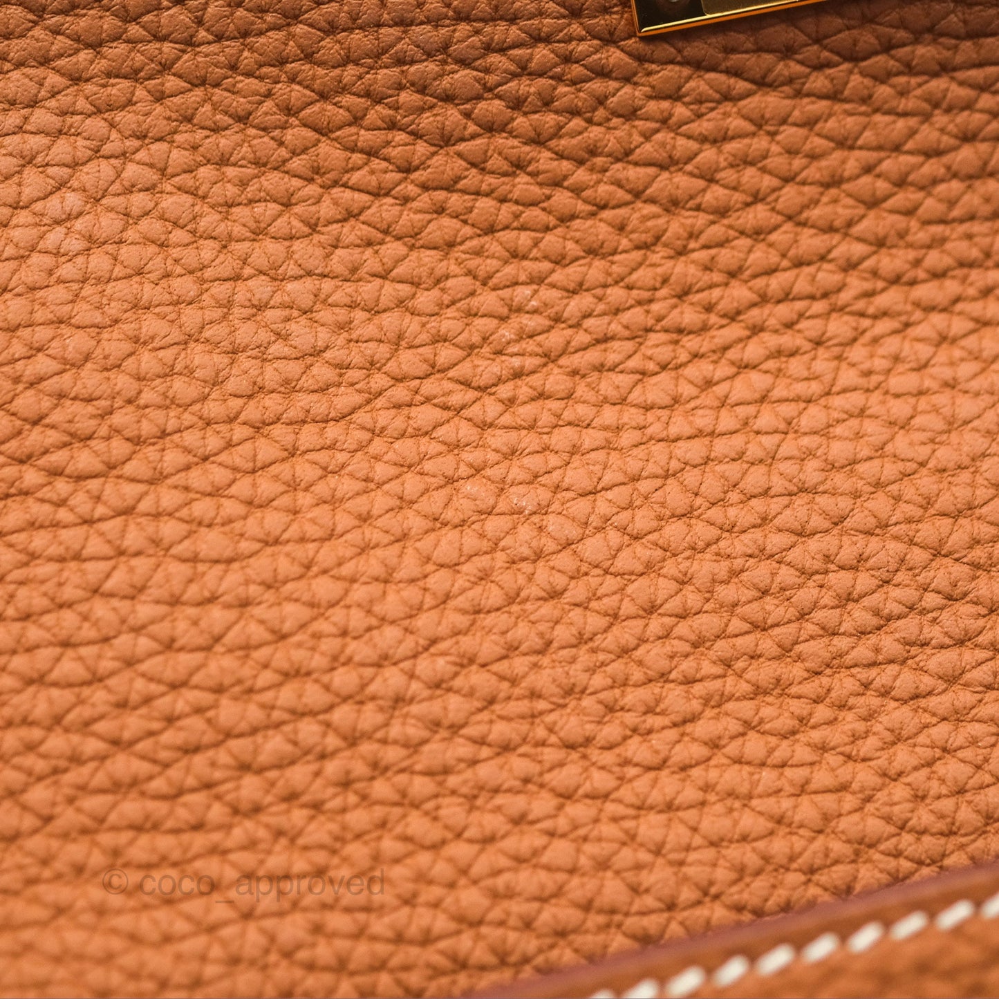 Hermès Kelly 28 Retourne Gold Togo Gold Hardware