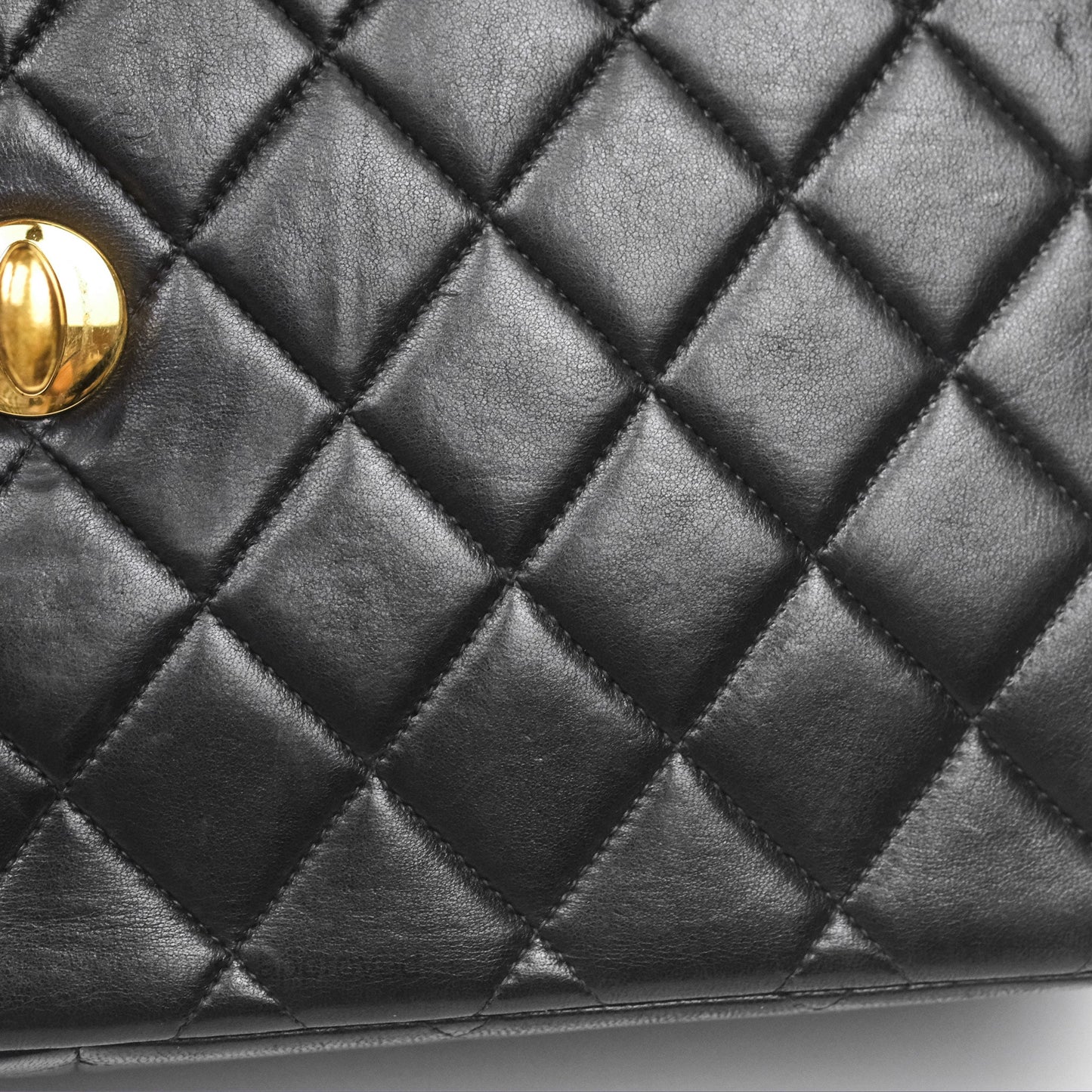 Chanel Vintage Jumbo Single Flap Black Lambskin 24K Gold Hardware