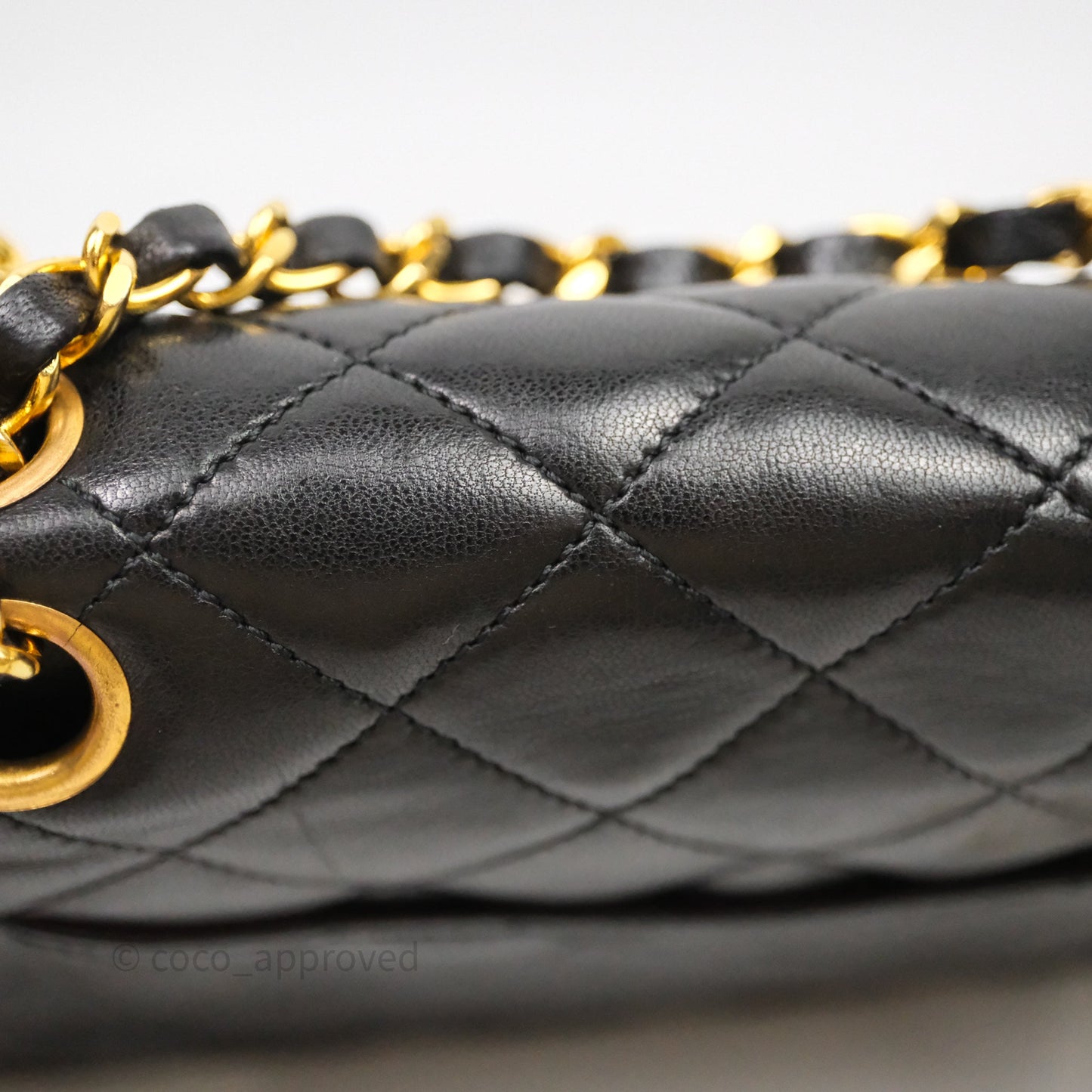 Chanel Quilted Vintage Flap Bag Lambskin Black 24K Gold Hardware
