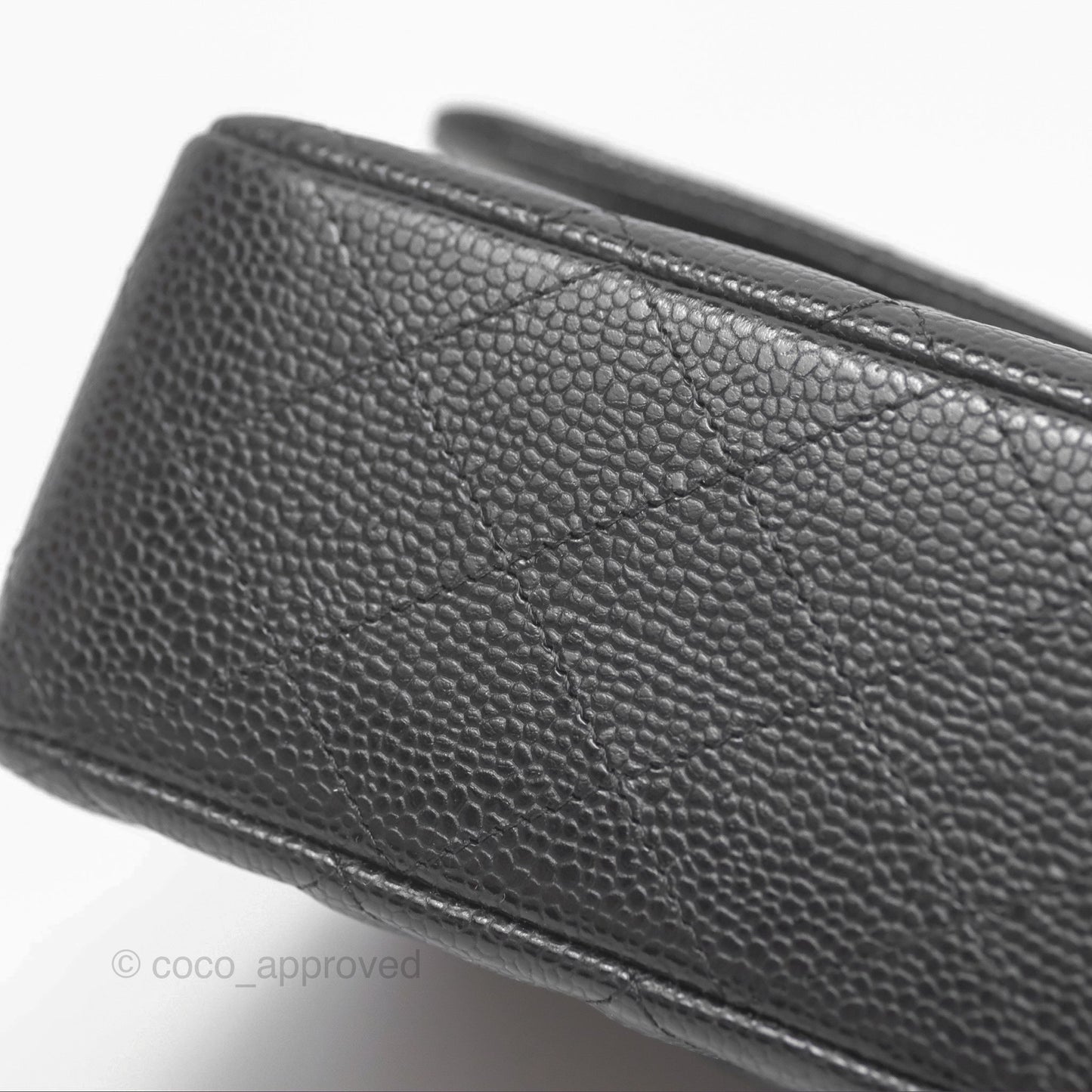 Chanel Classic M/L Medium Flap Quilted Black Caviar Gold Hardware