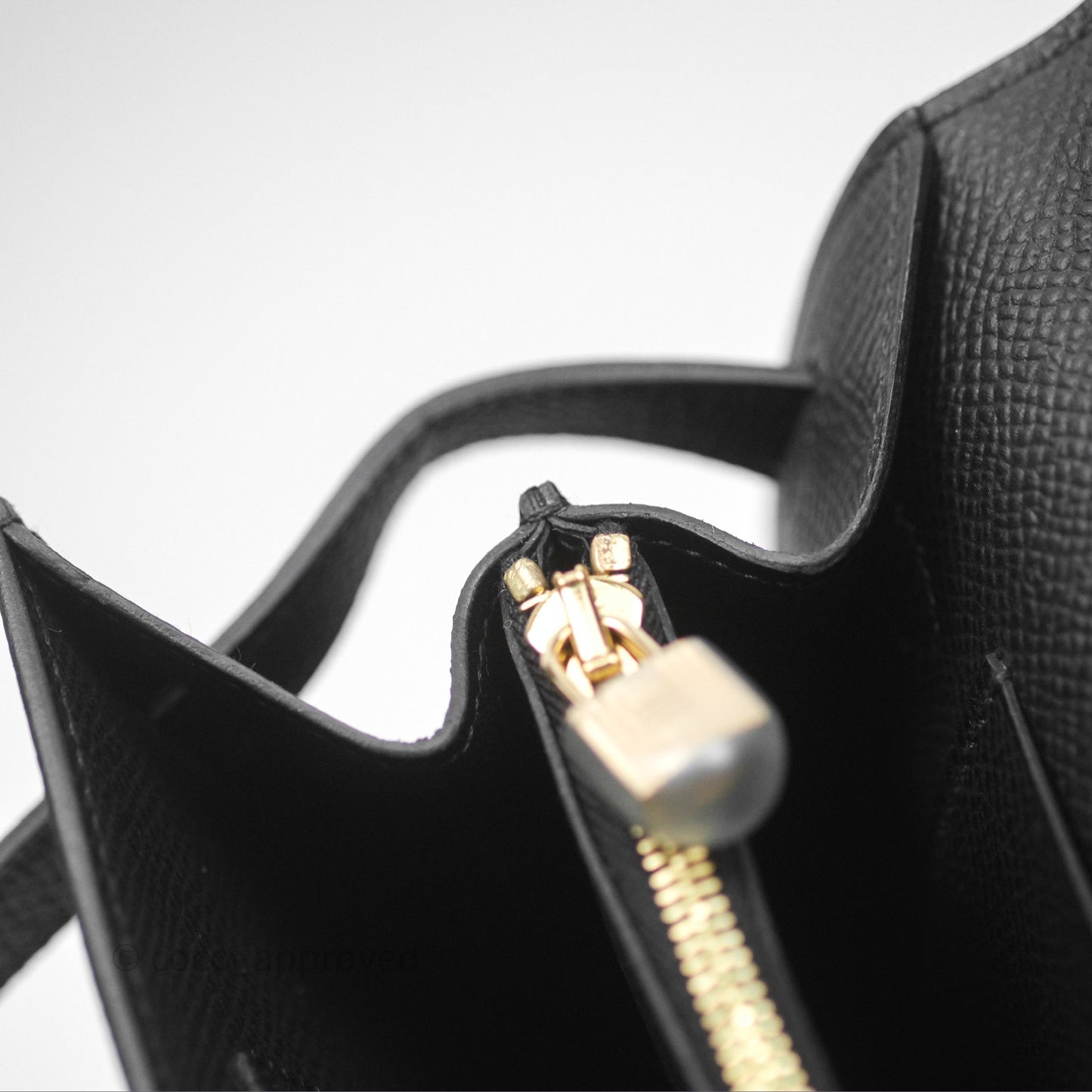 Hermès Kelly To Go Wallet Noir 89 Epsom Gold Hardware