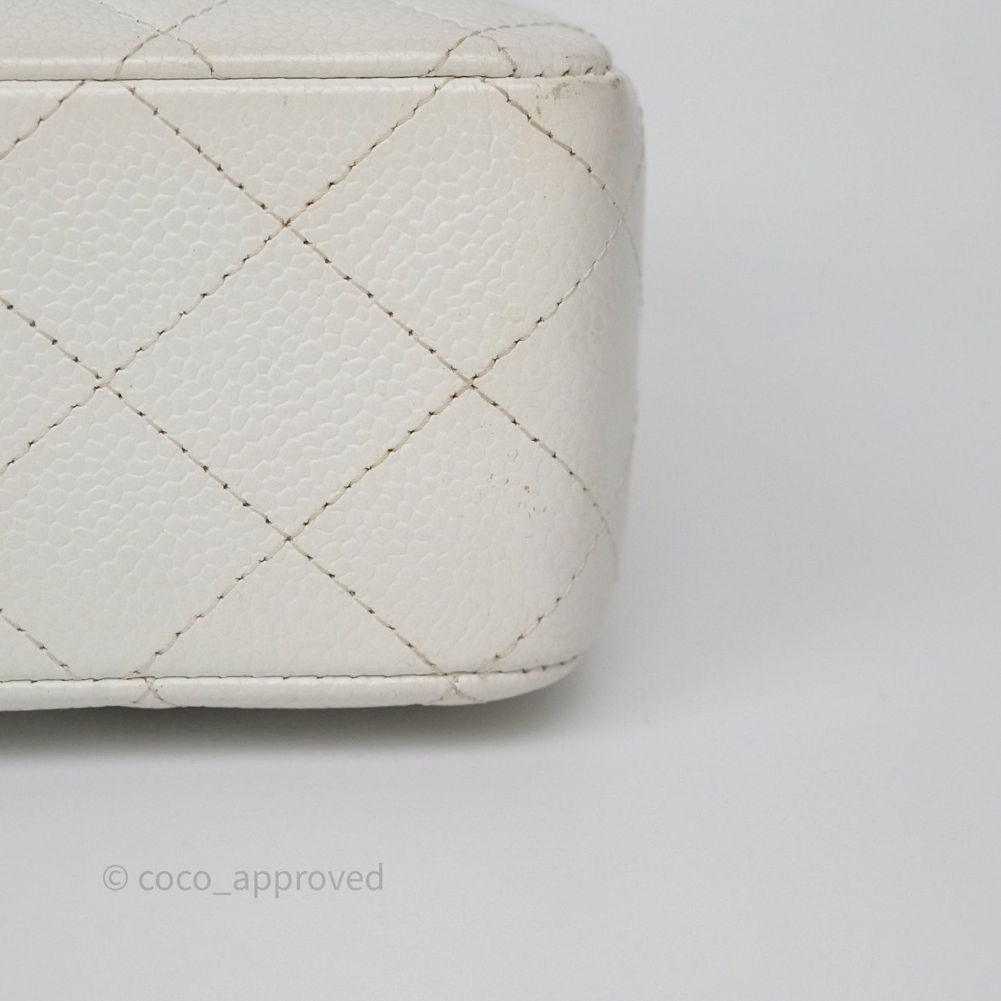 Chanel M/L Medium Classic Flap Quilted White Caviar Silver Hardware