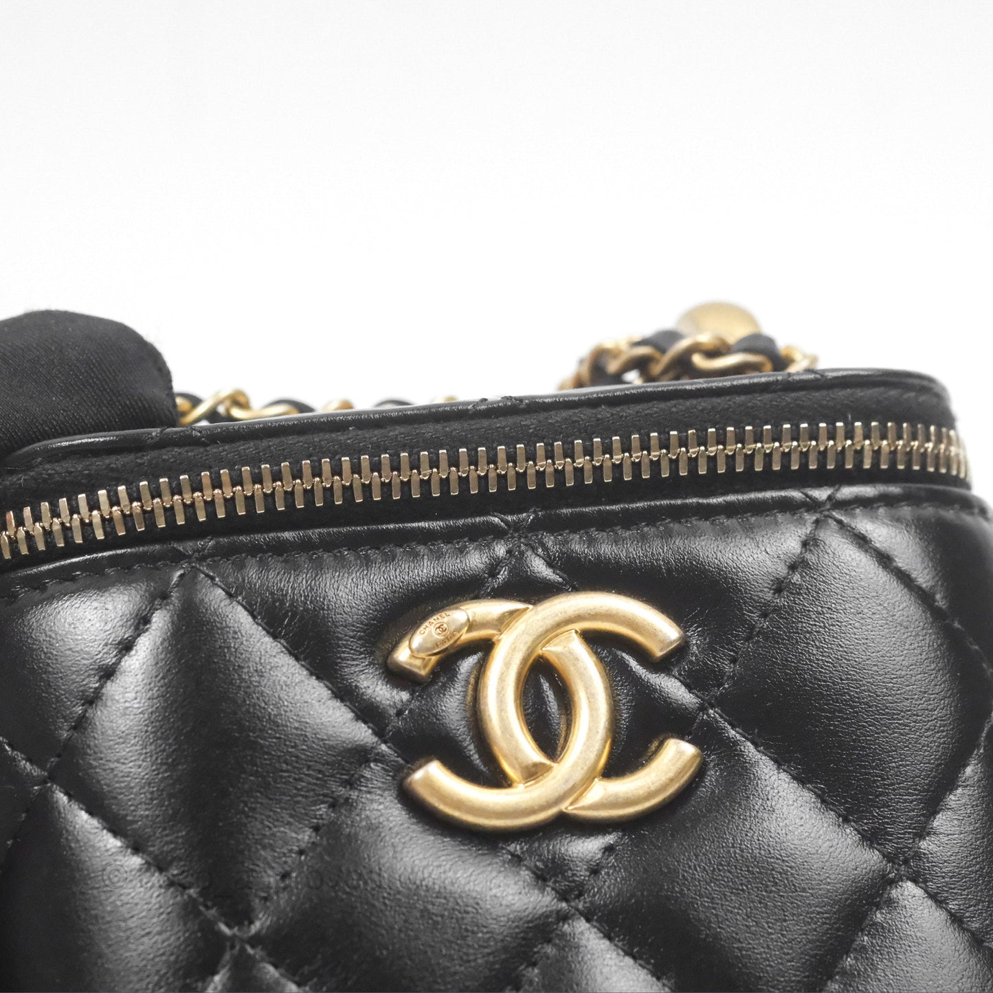 Chanel Quilted Mini Perfect Fit Vanity With Chain Black Calfskin Aged Gold Hardware 21A