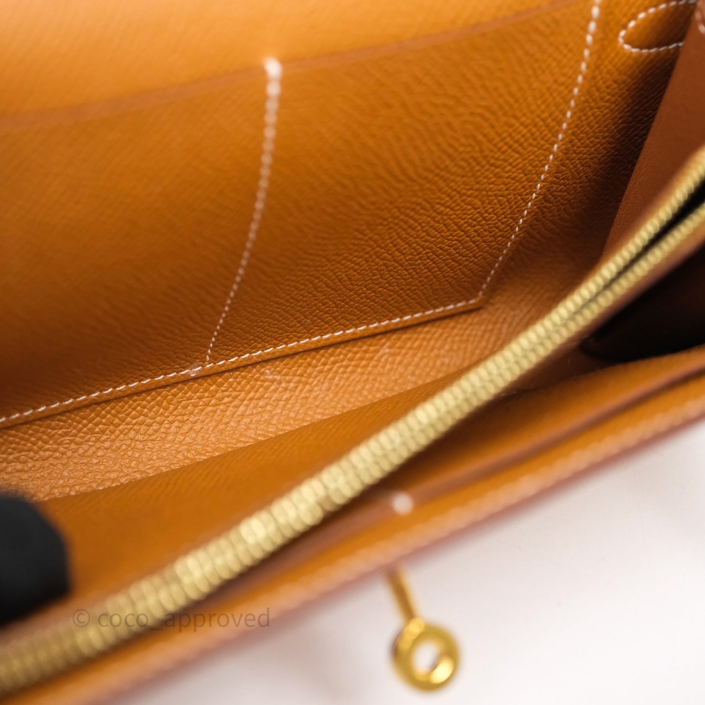 Hermès Kelly To Go Wallet Gold 37 Epsom Gold Hardware