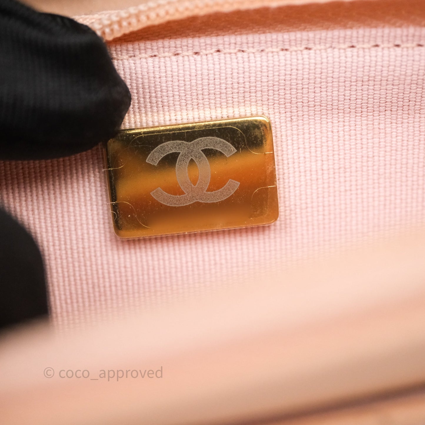 Chanel Quilted Classic Wallet on Chain WOC Pink Caviar Gold Hardware