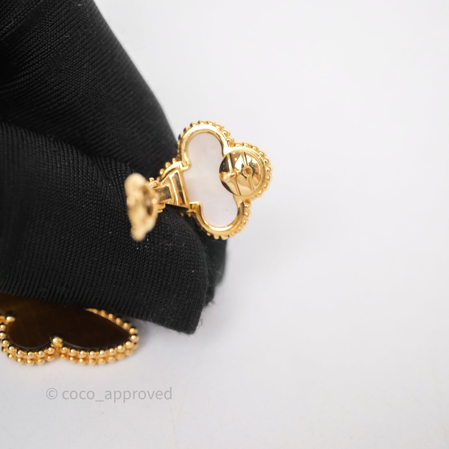 Van Cleef & Arpels Lucky Alhambra 2-Motif Earrings White Mother-of-pearl Yellow Gold