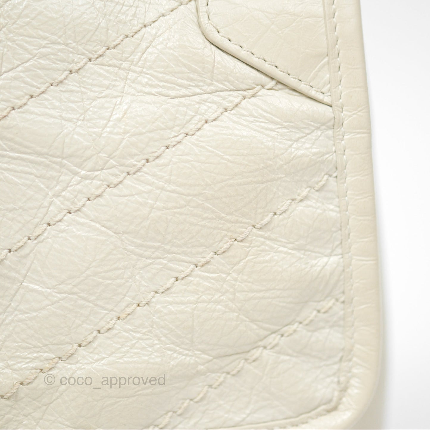 Saint Laurent Niki Baby Chain Bag Blanc Vintage Calfskin Brushed Palladium Hardware