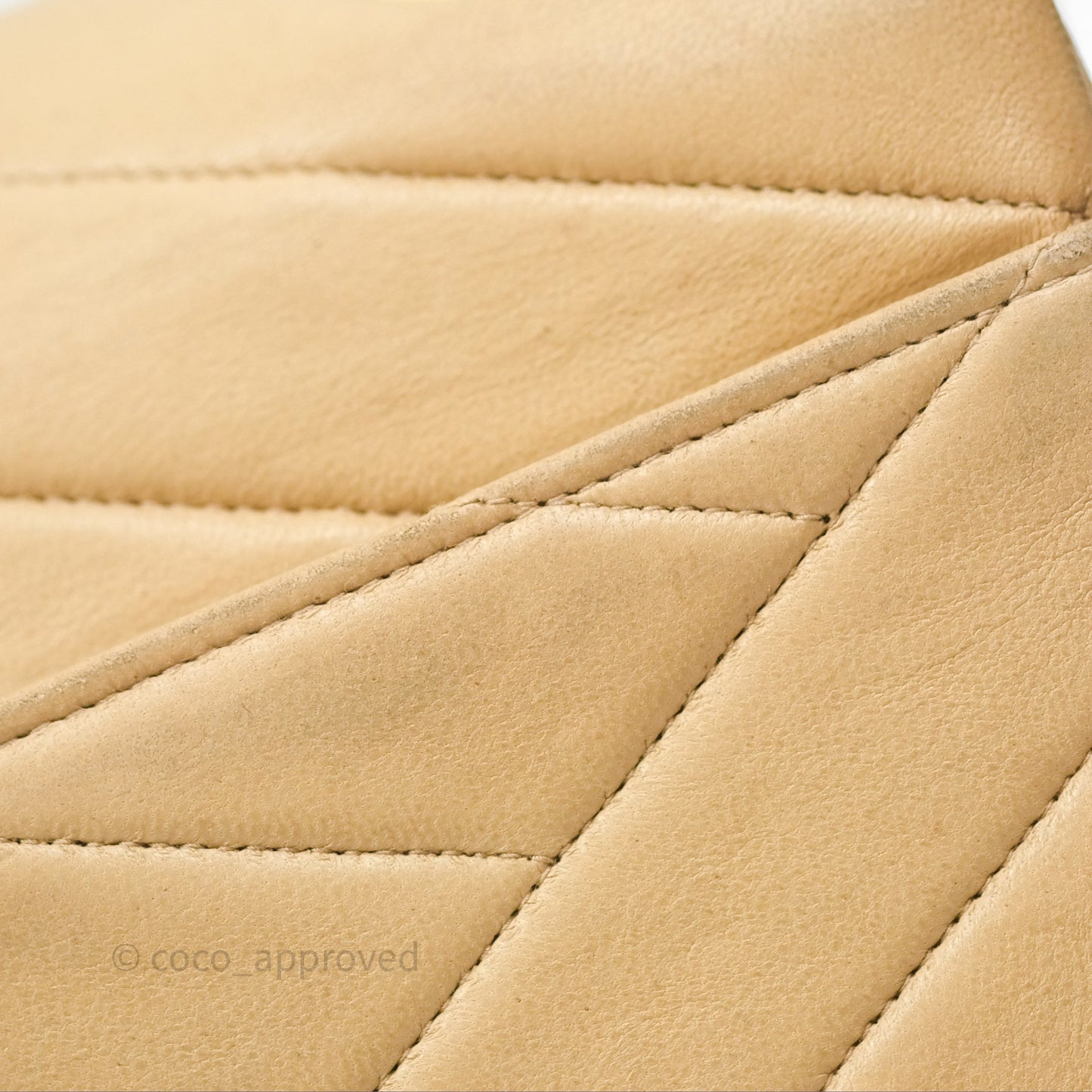 Chanel Vintage Medium Flap Chevron Beige Lambskin 24K Gold Hardware