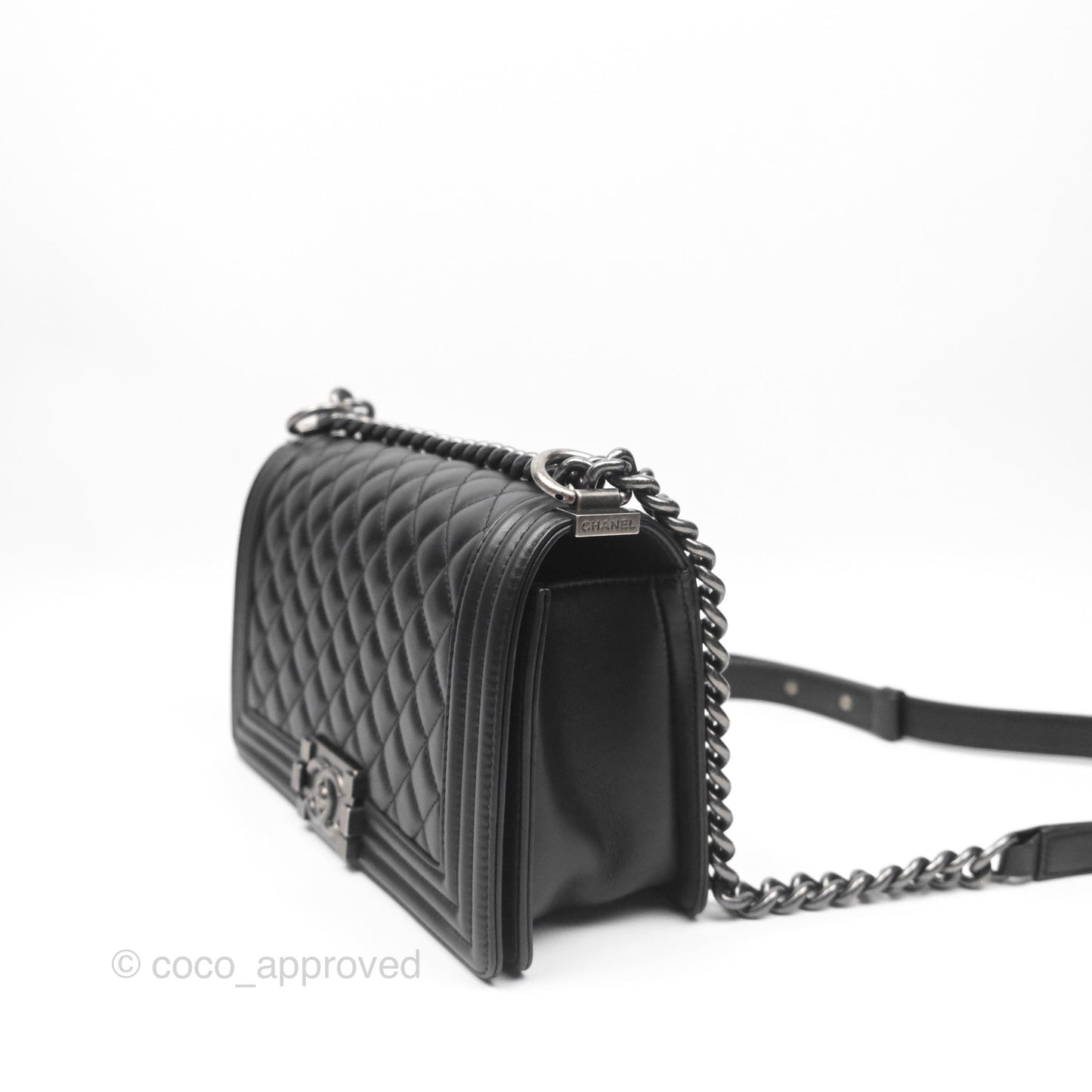 Chanel Medium Boy Quilted Black Calfskin Ruthenium Hardware