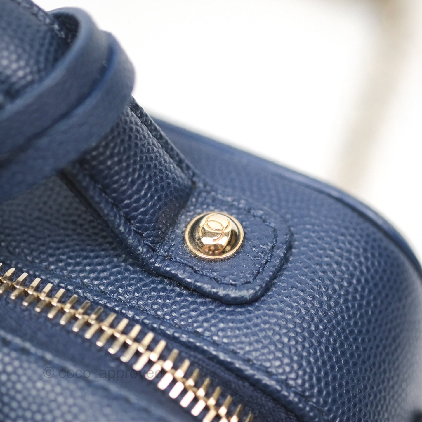 Chanel Quilted Small CC Filigree Vanity Case Navy Caviar Gold Hardware