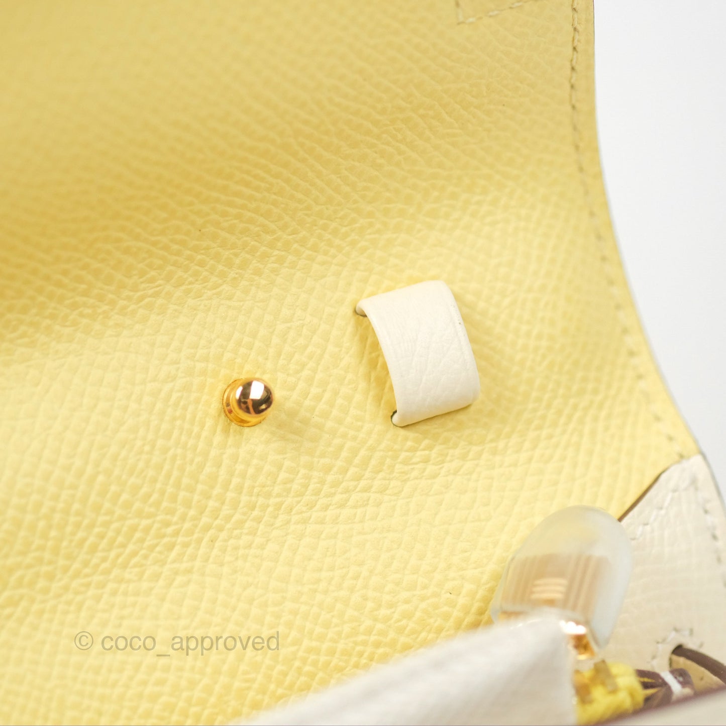 Hermès Kelly To Go Wallet Nata / Jaune Poussin Epsom Gold Hardware